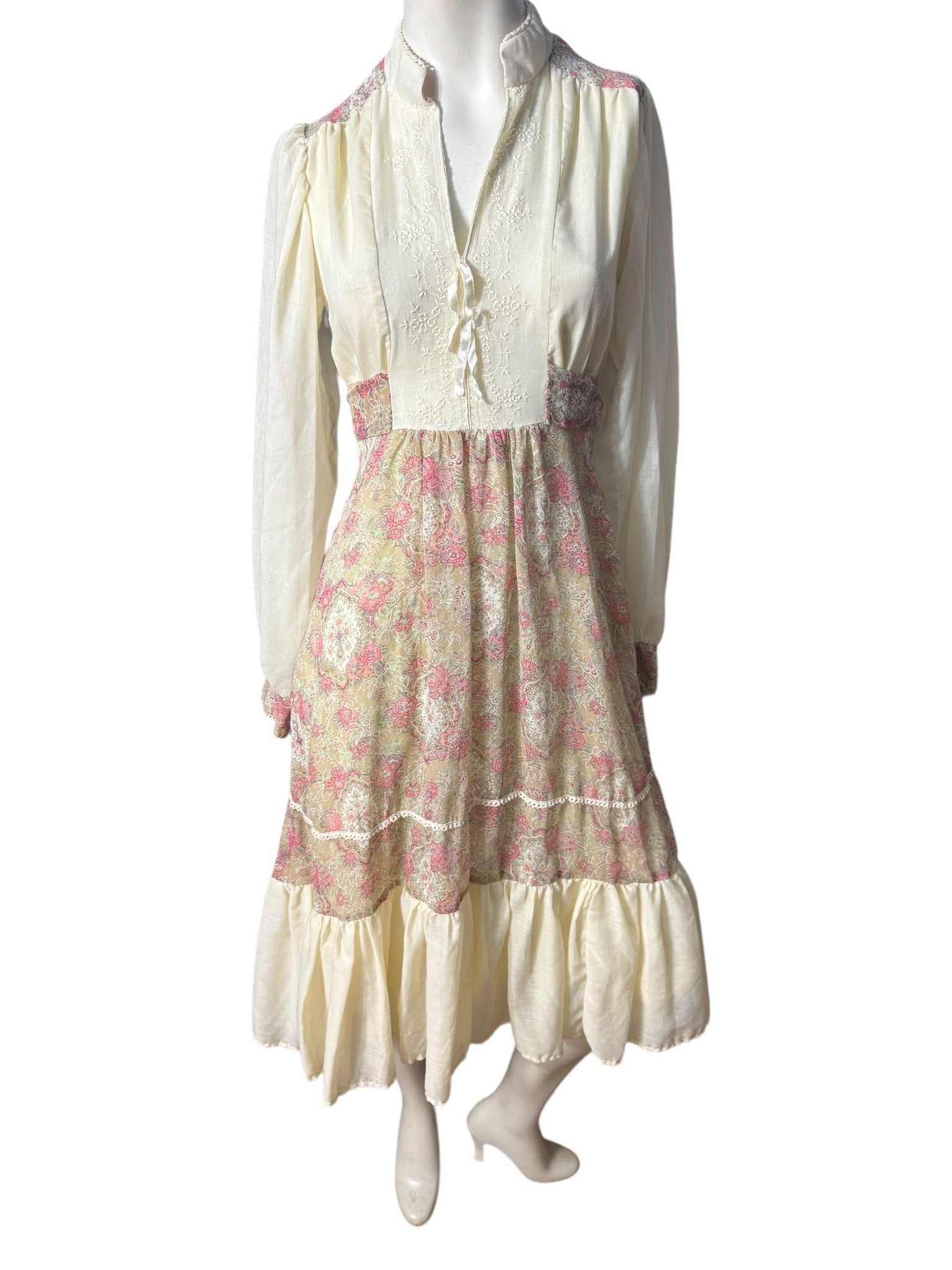 Vintage 70's prairie dress M Wendy