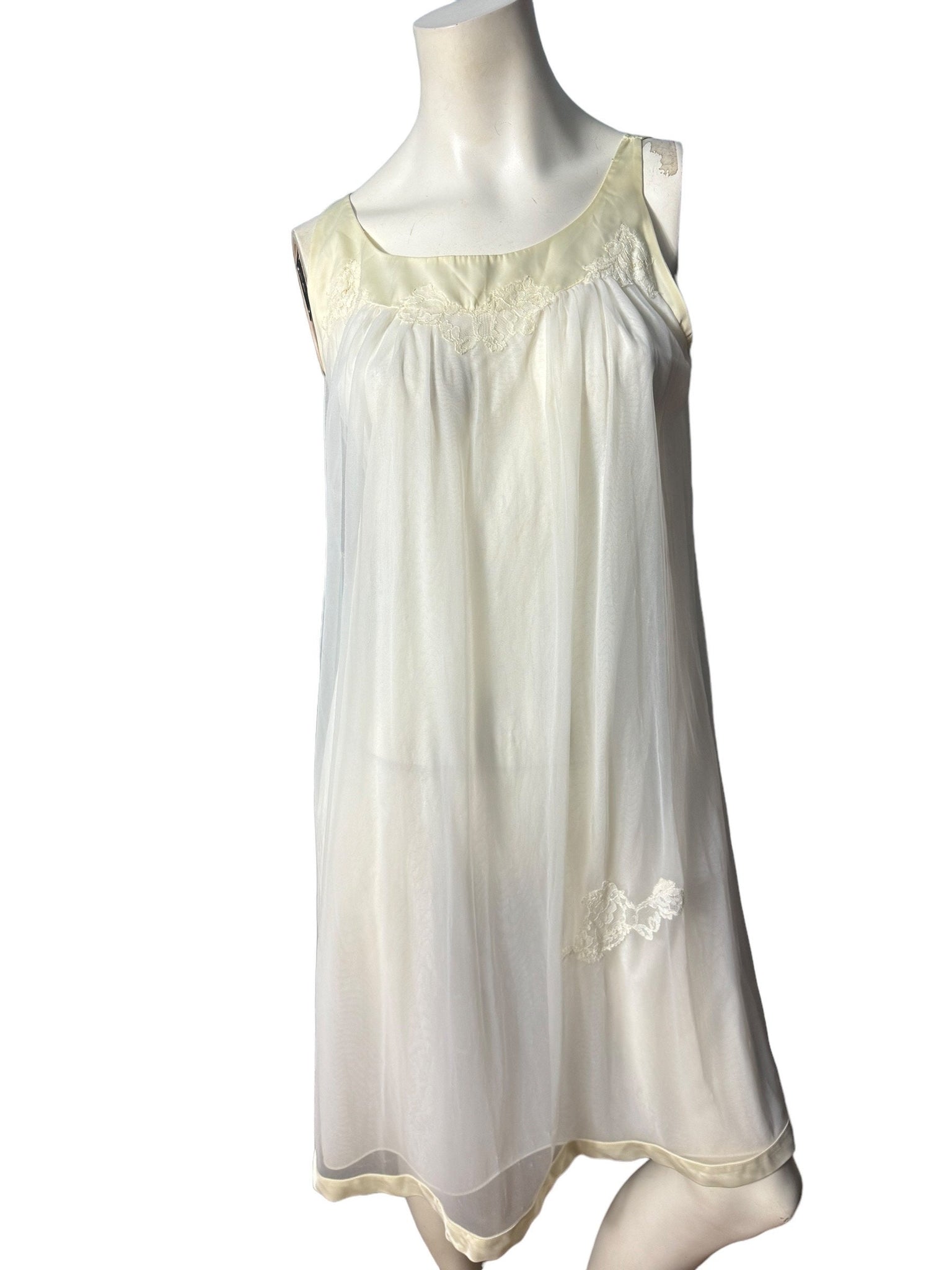Vintage 60's babydoll nightgown S Atremis Gossard