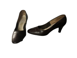 Vintage brown 60’s heels 6.5 AA Socialites