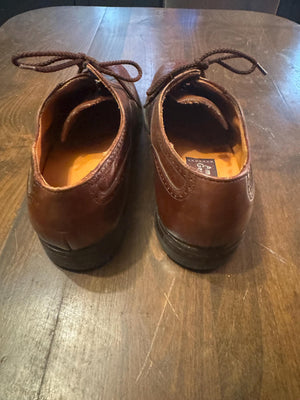 Vintage men's wingtip shoes 9 D American Gentleman