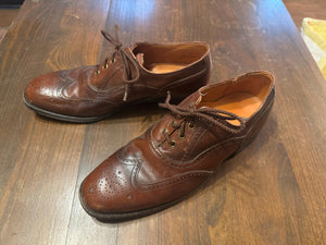 Vintage men's wingtip shoes 9 D American Gentleman