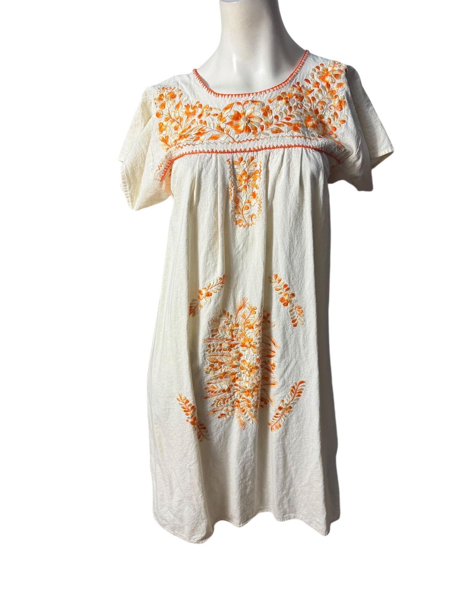 Vintage Mexican embroidered dress M