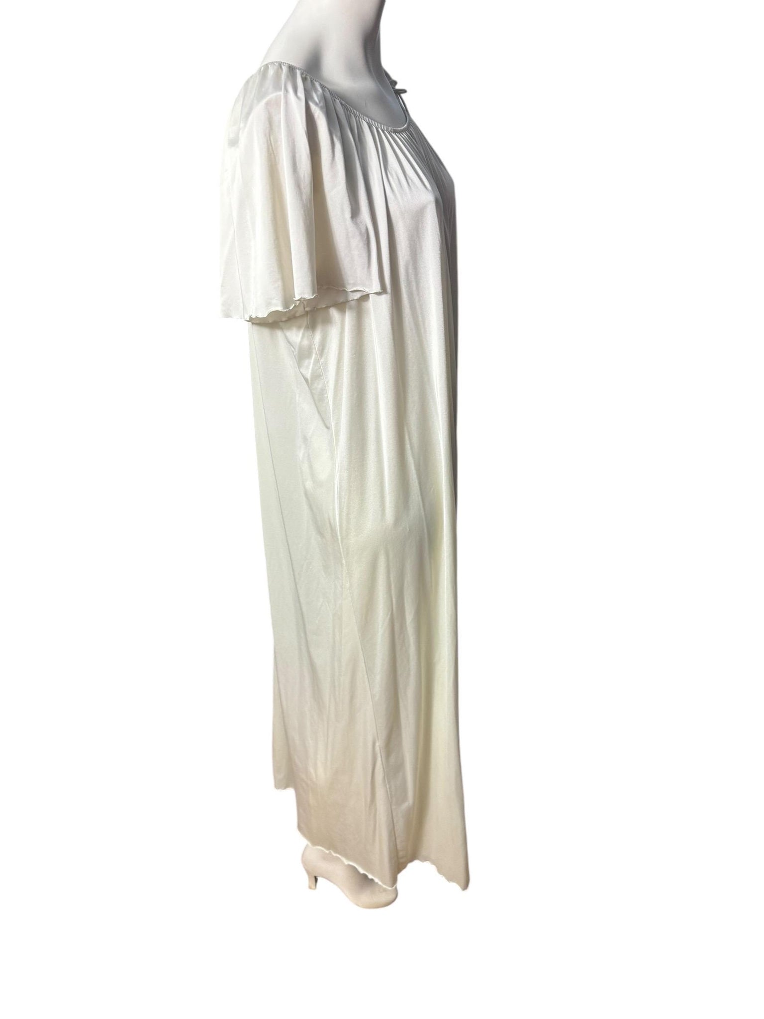 Vintage Shadowline nightgown L