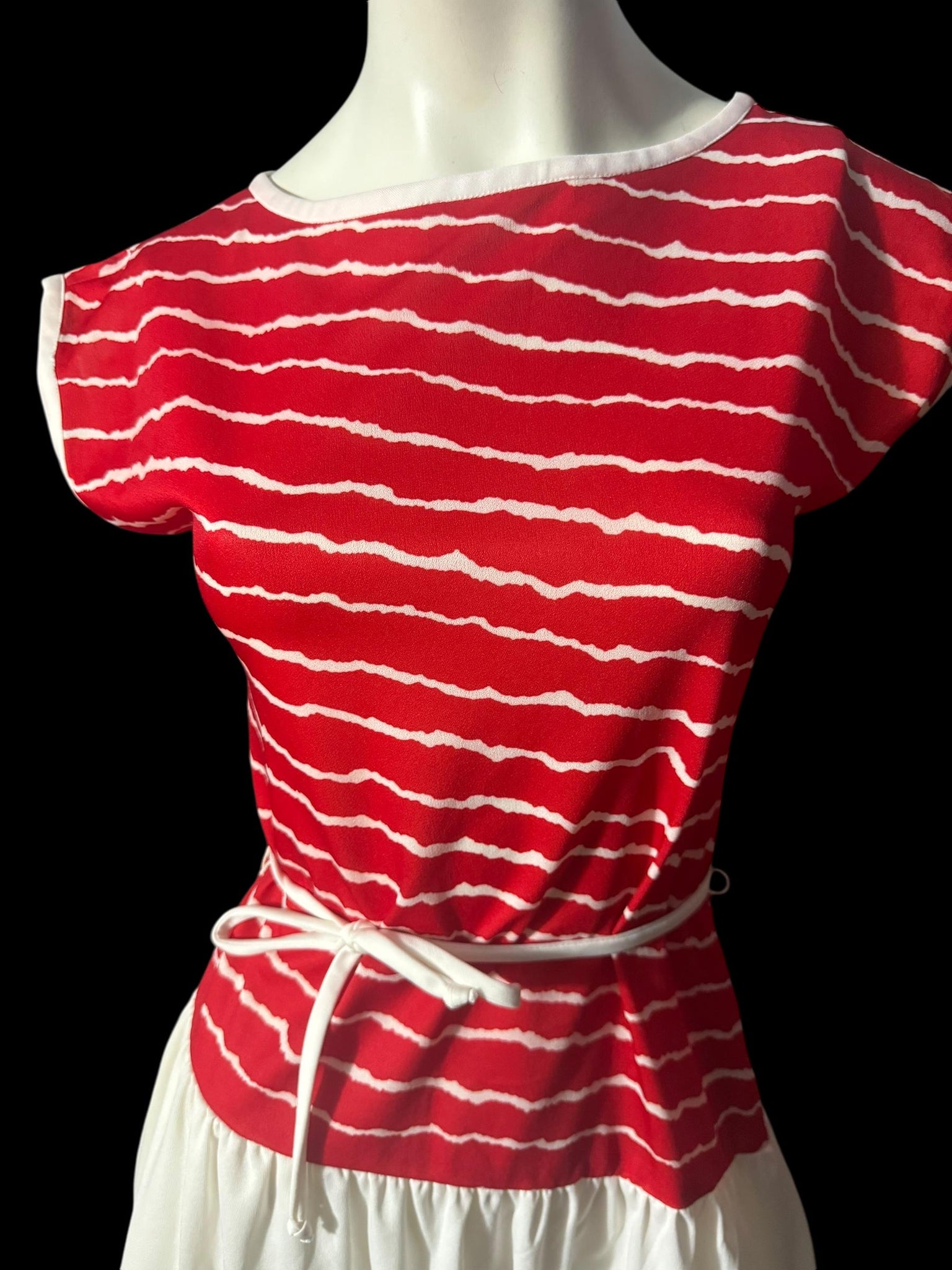 Vintage 70’s 80’s mini dress 8 Irresistible