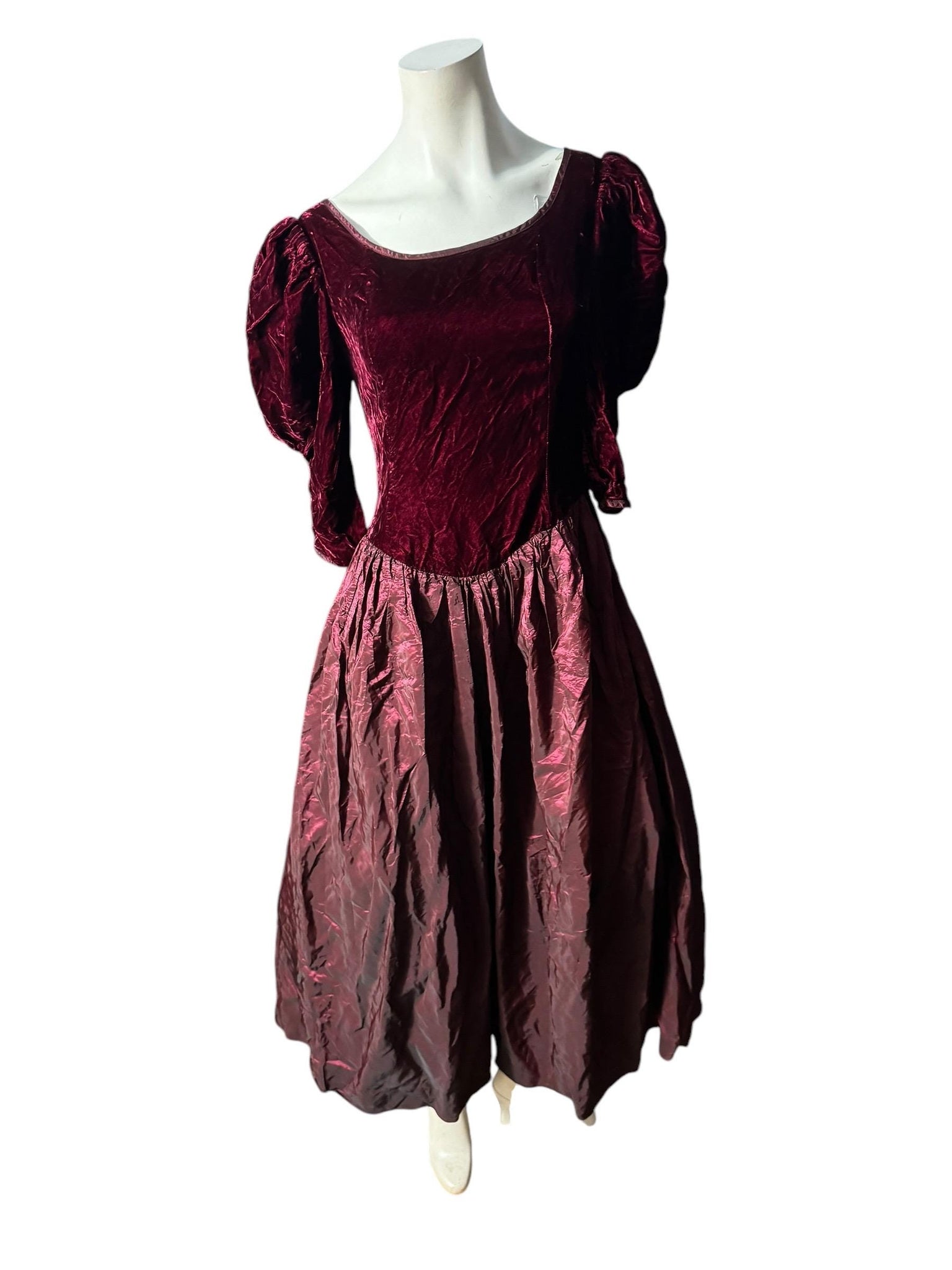 Vintage 70's maroon velvet prom dress JCPenney L