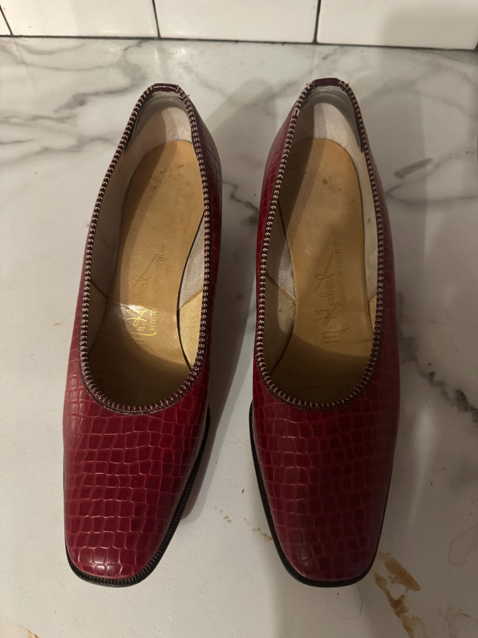 Vintage 60's red Mr Herbert pumps 9.5 B