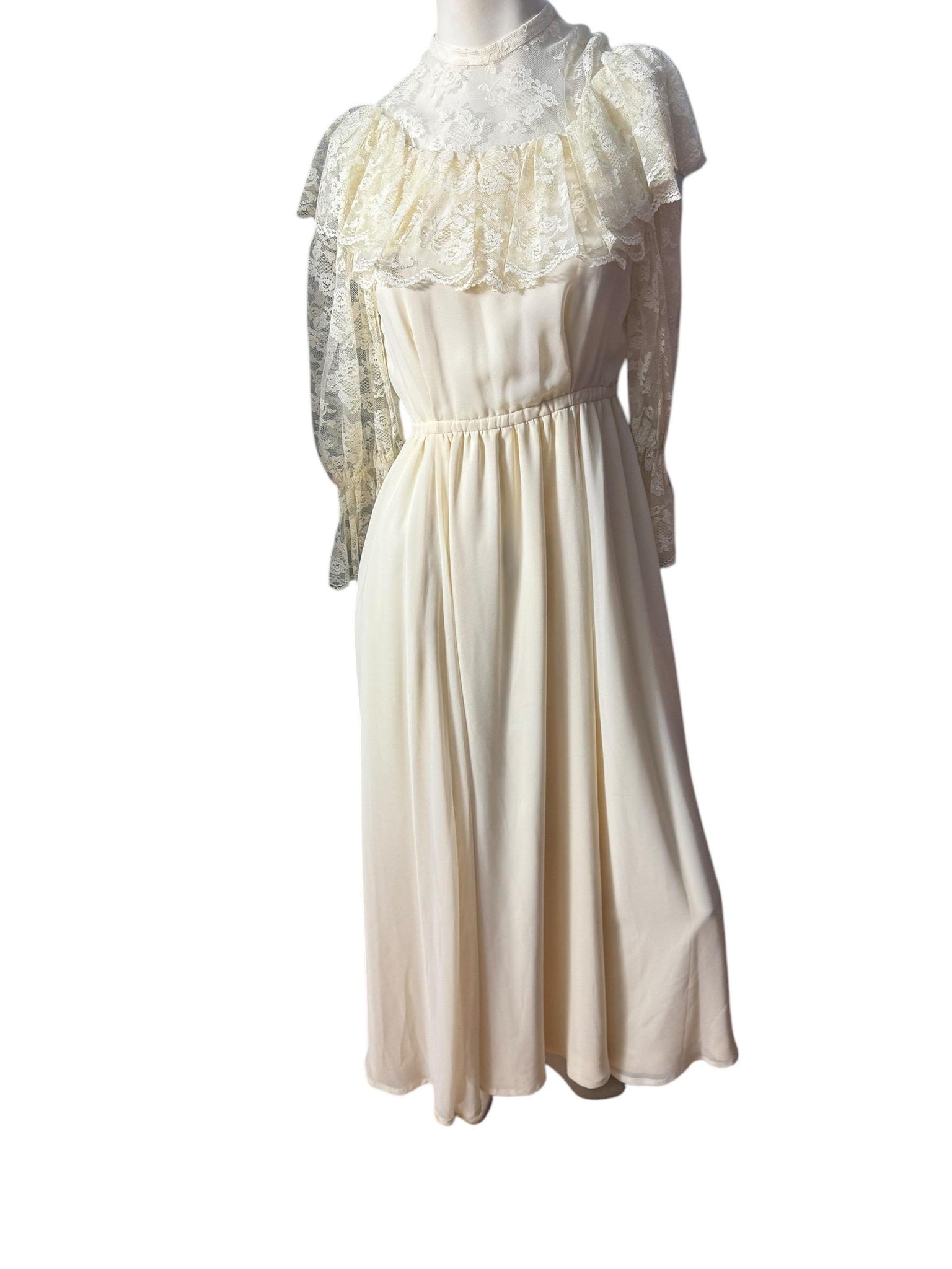 Vintage 70's prairie lace wedding dress S maxi