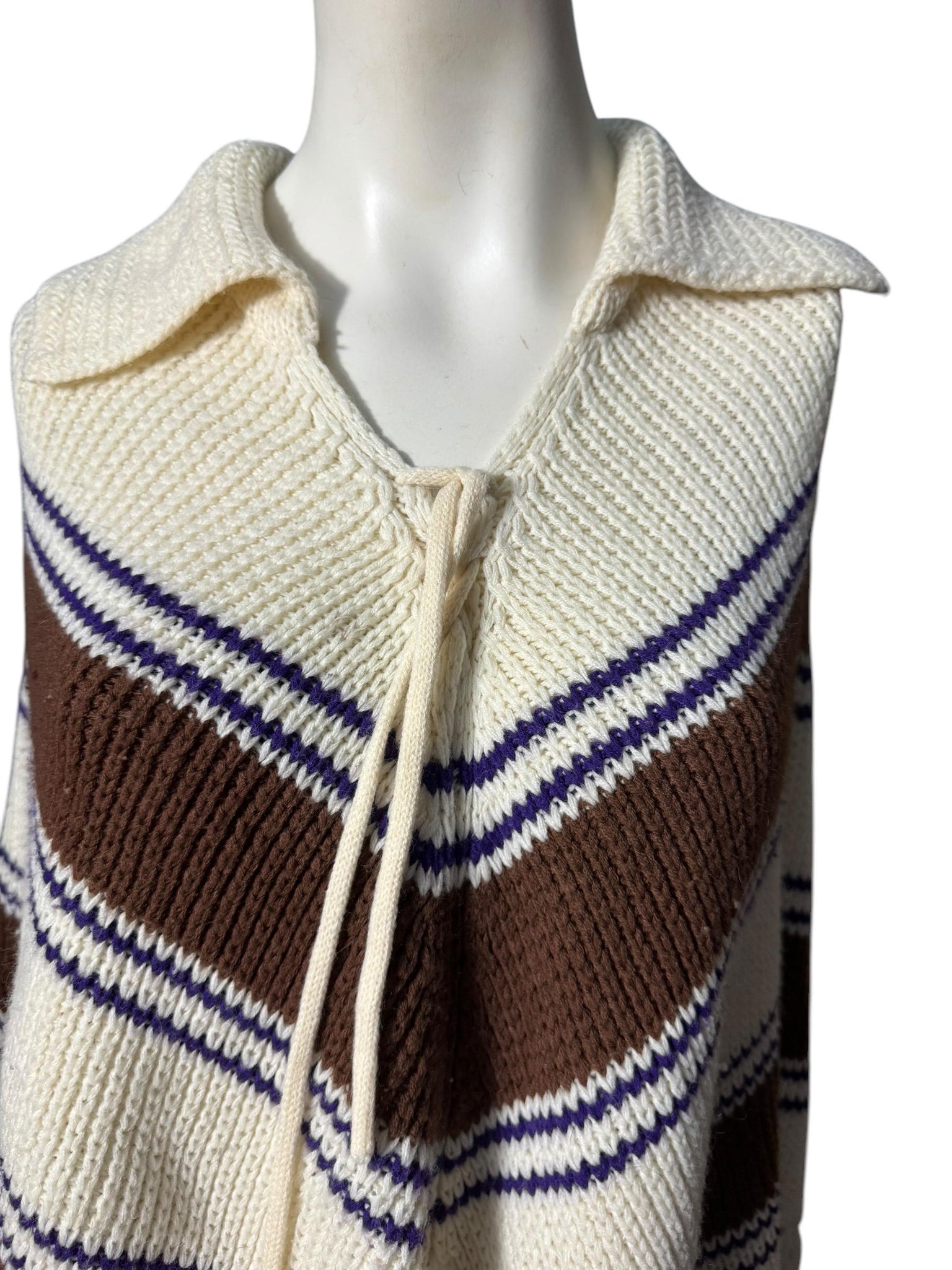 Vintage 70's sweater chevron poncho Charles & Co