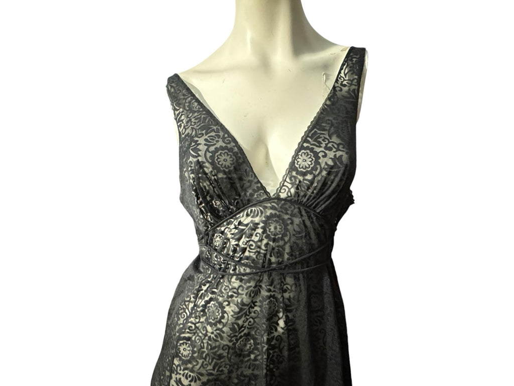 Vintage 60's sheer black nightgown 36 M Vassarette