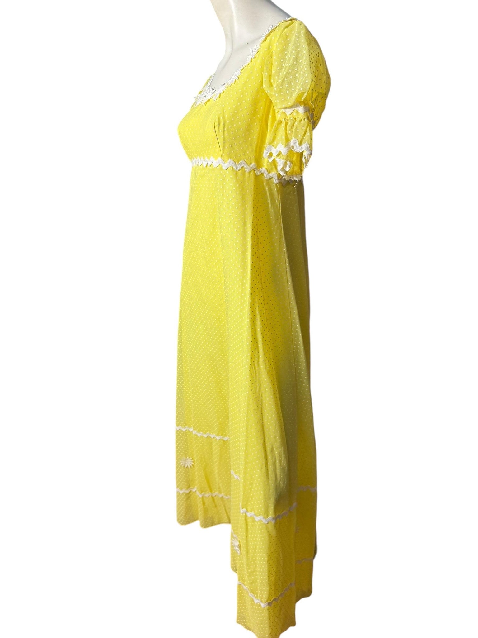 Vintage 70's yellow daisy maxi dress M