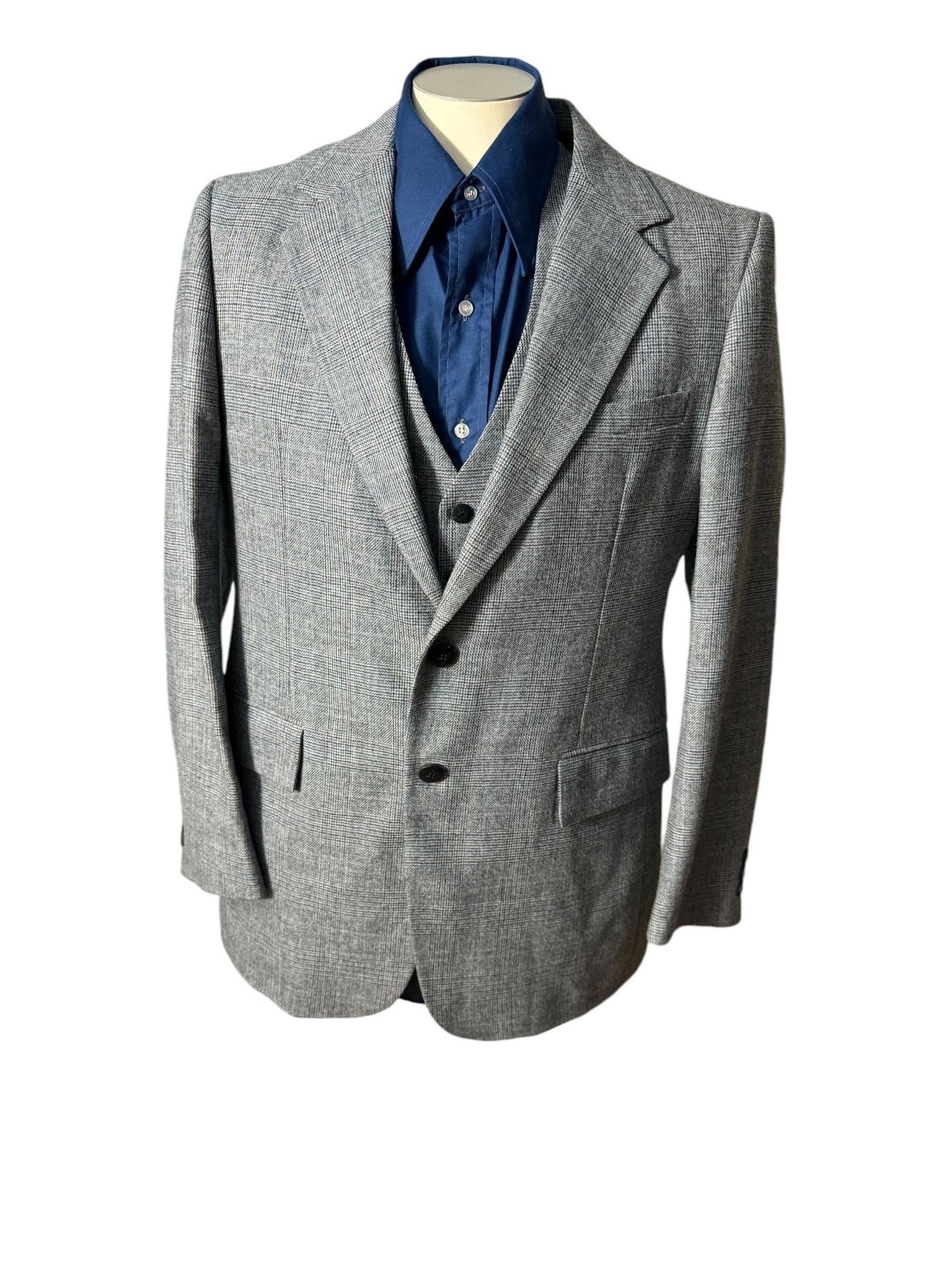 Vintage 70’s blue plaid 3 pc suit 40 R