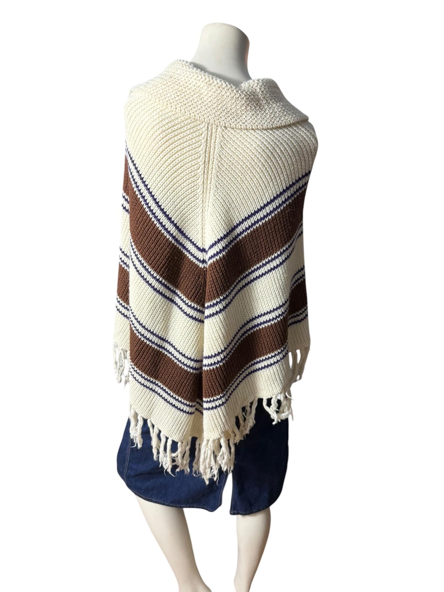Vintage 70's sweater chevron poncho Charles & Co