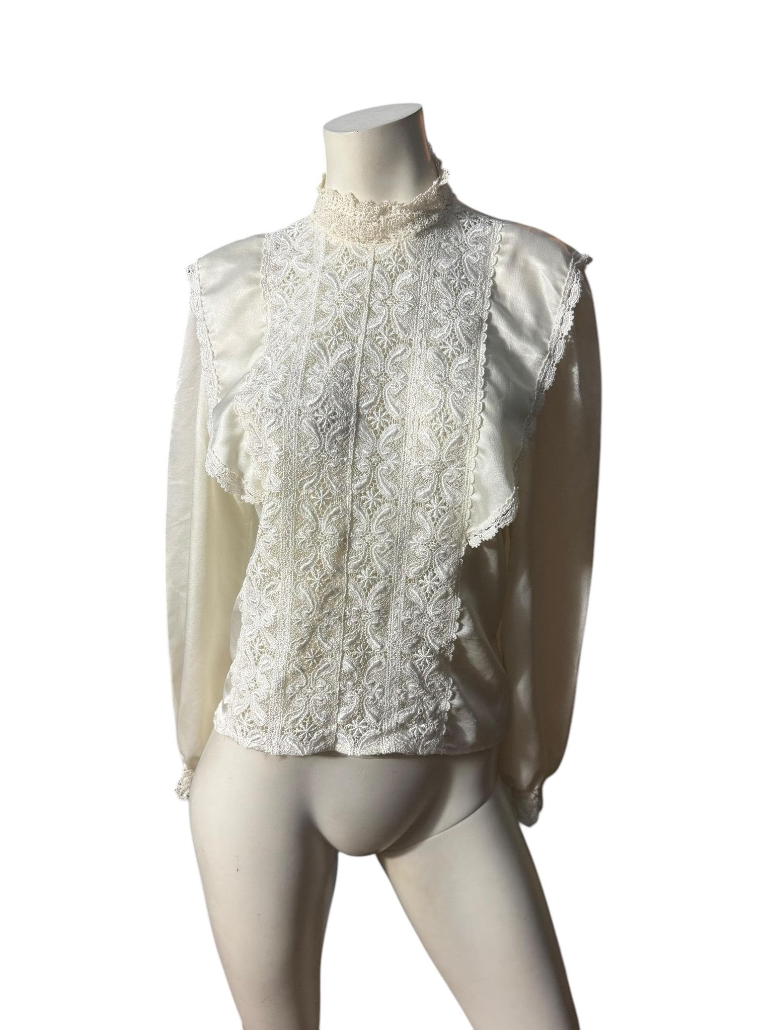 Vintage 80's prairie lace blouse M