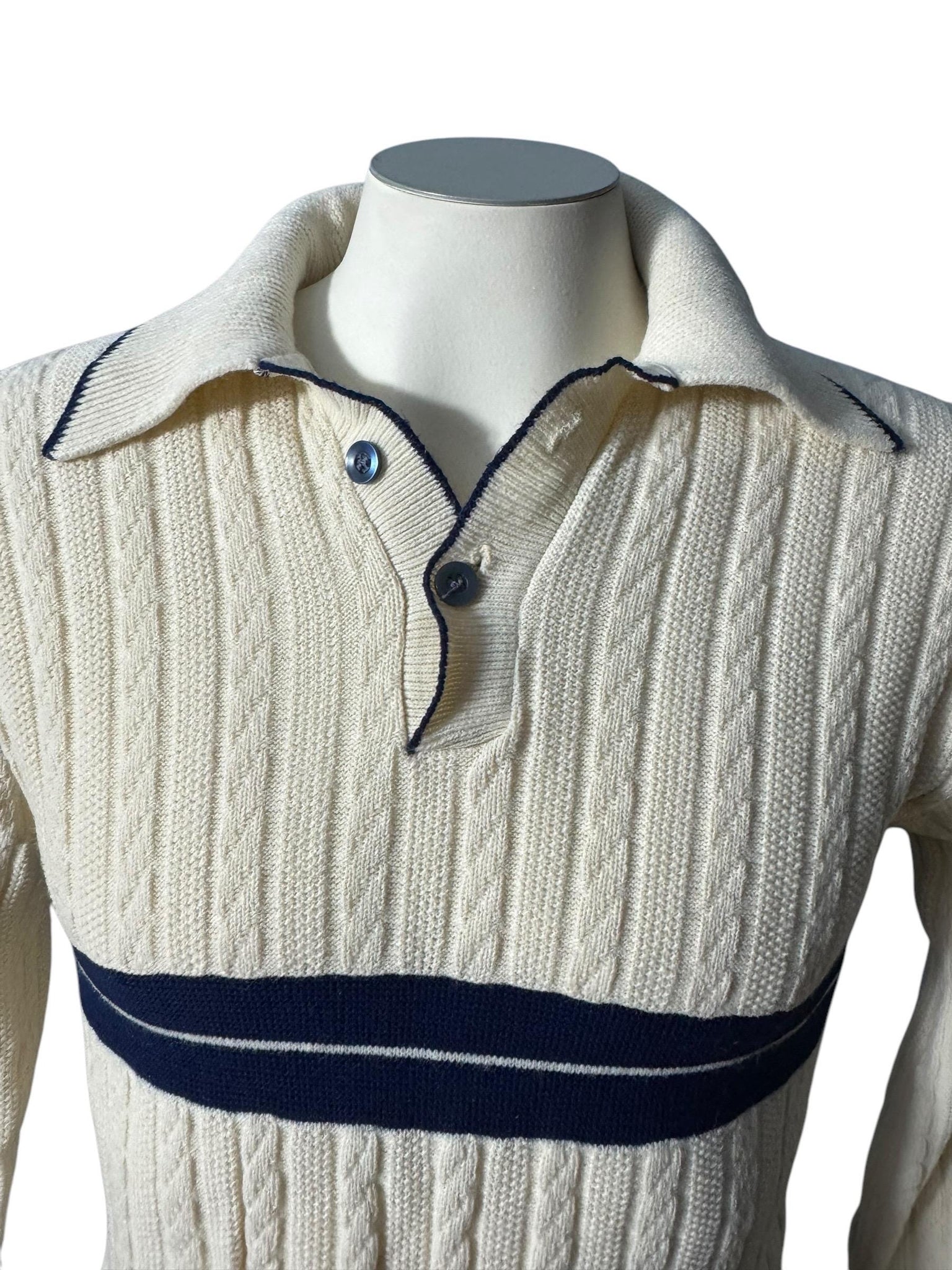 Vintage 70's men's off white & black sweater m