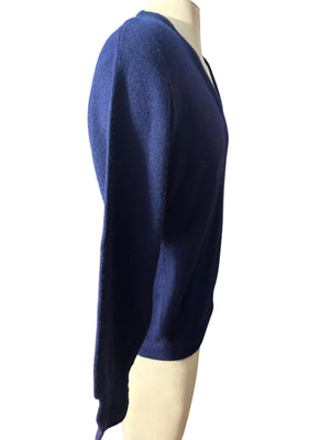 Vintage 70's men's blue v neck sweater M The Fox