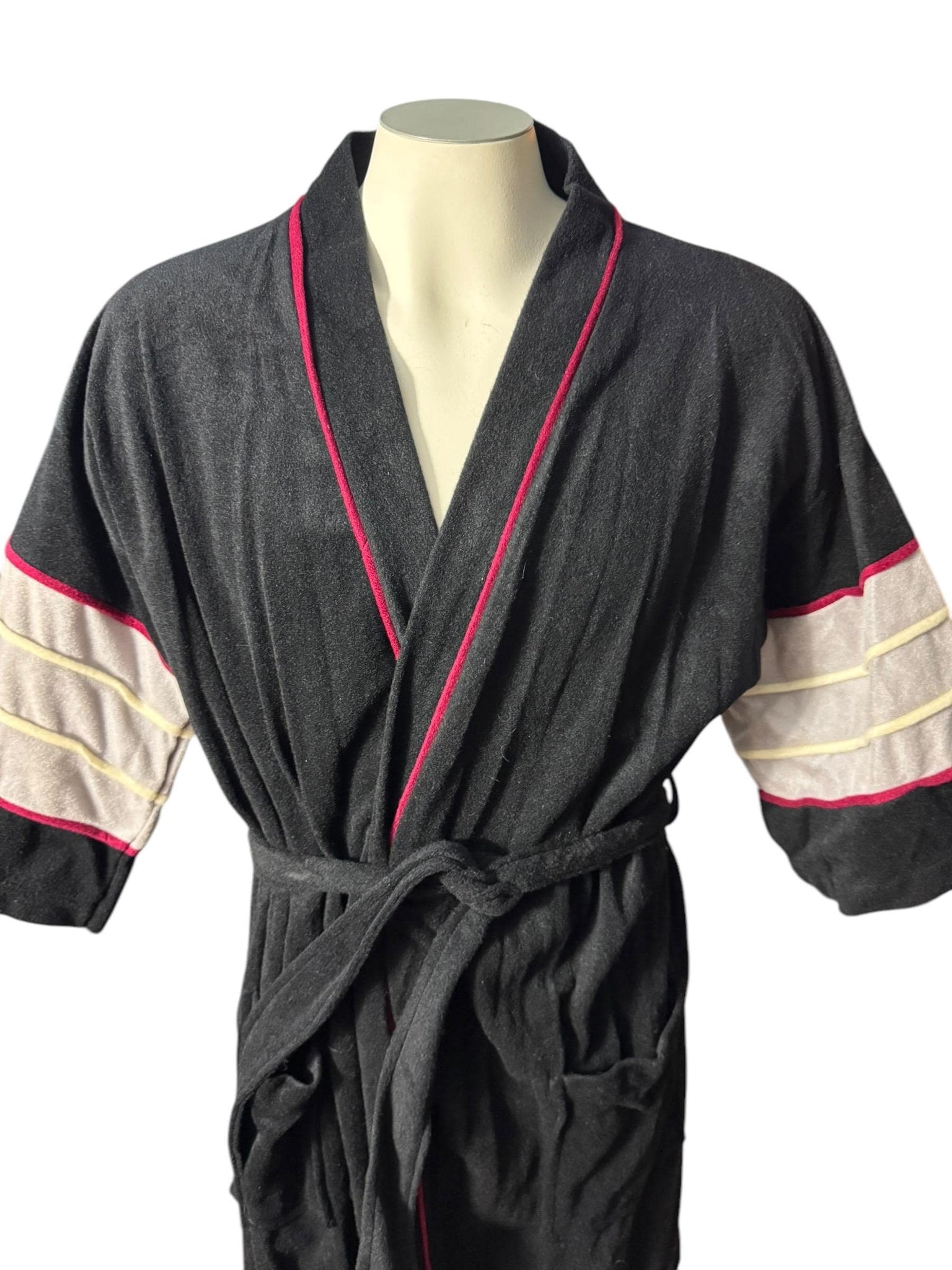 Vintage 70’s men’s black Weldon robe one size
