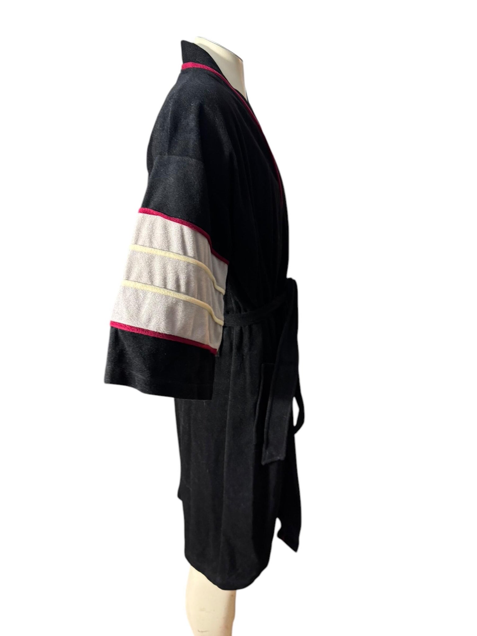 Vintage 70’s men’s black Weldon robe one size