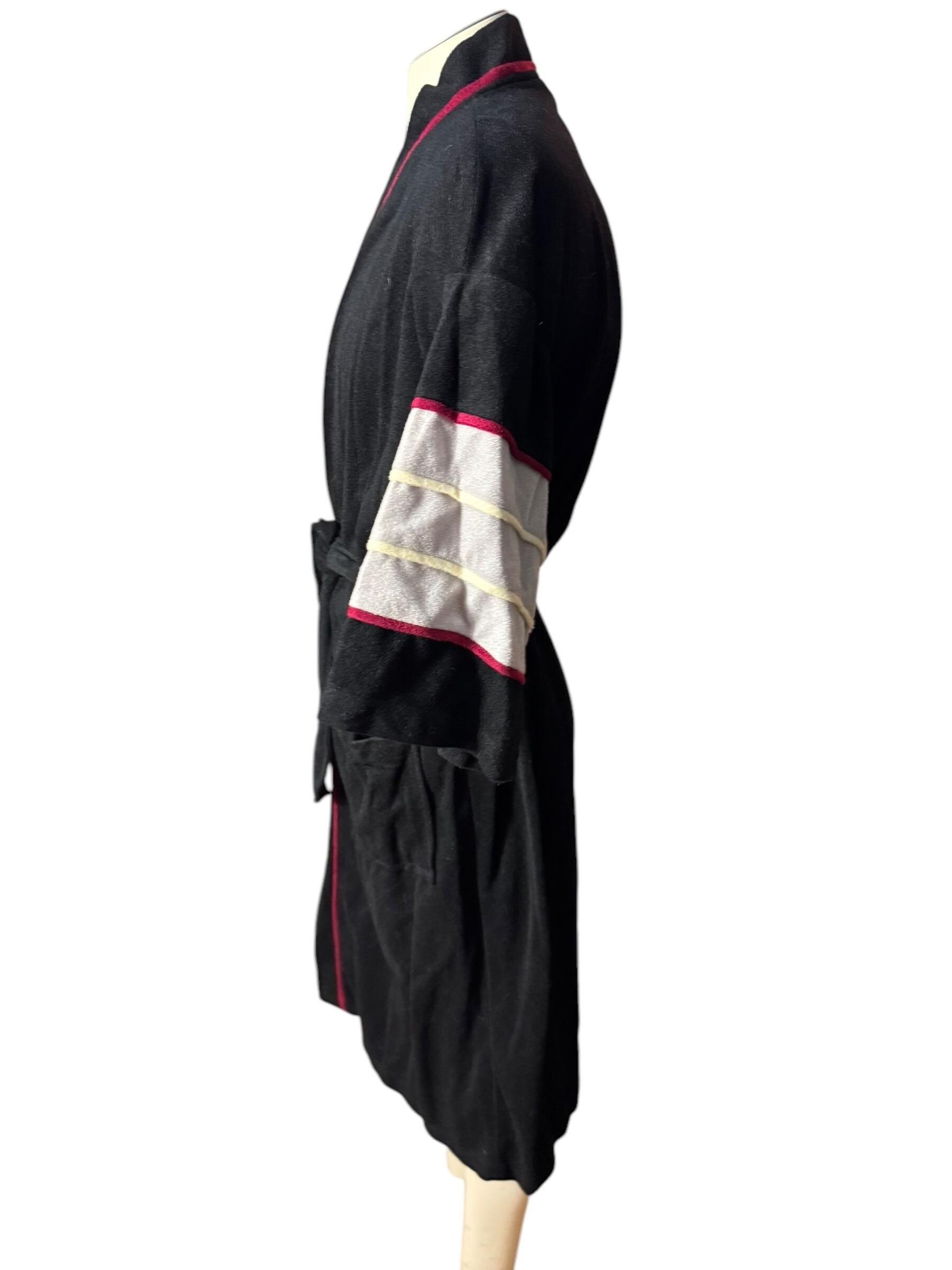 Vintage 70’s men’s black Weldon robe one size