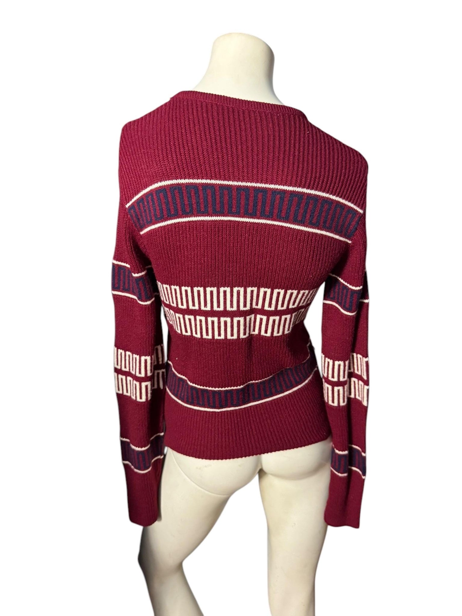 Vintage 1970’s maroon mod acrylic sweater M