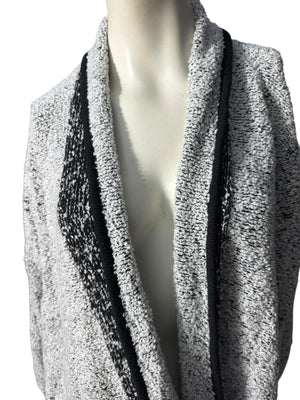 Vintage 80's black & white sweater 2xl Side Effects