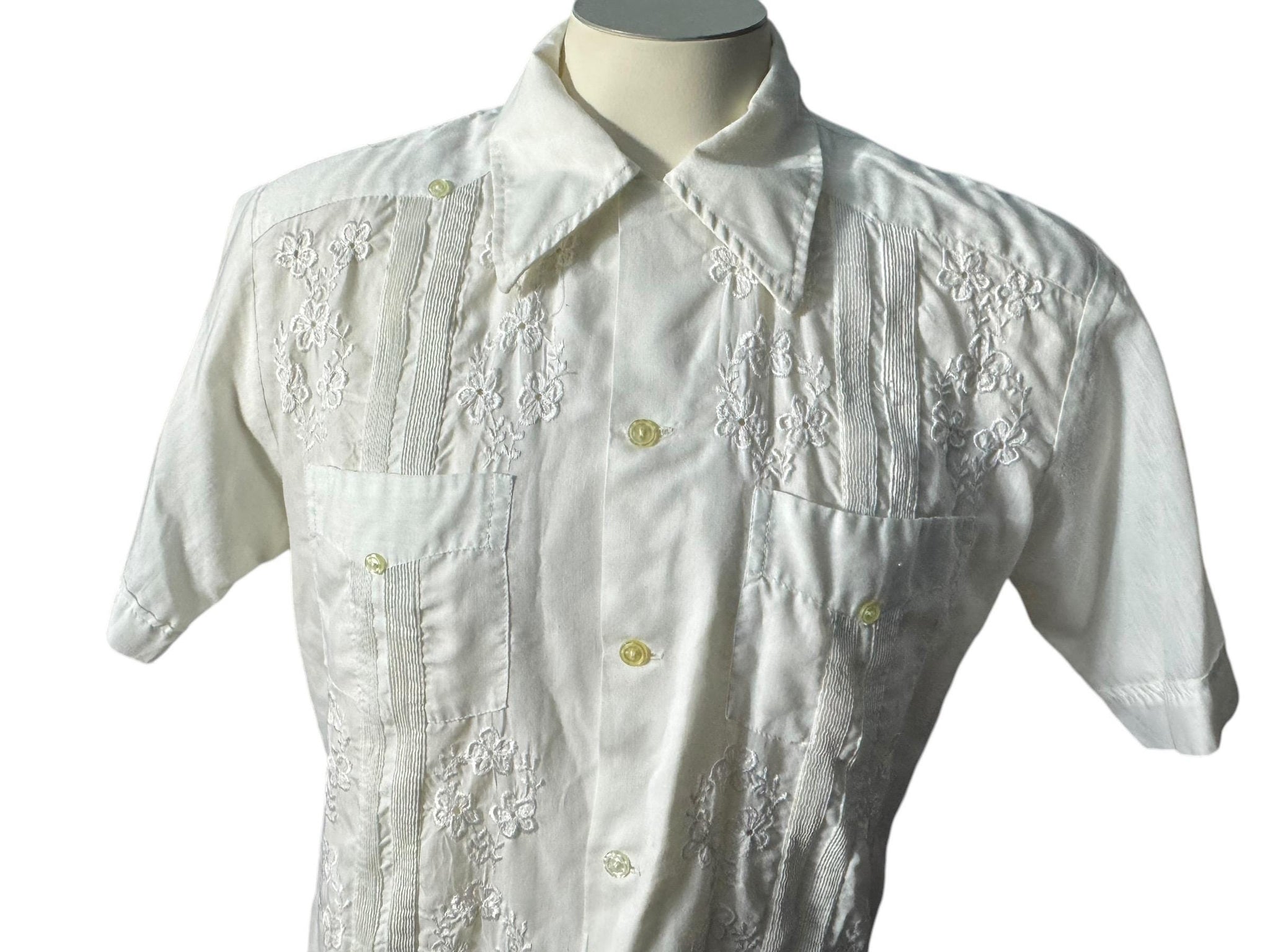 Vintage 70's Luzon white embroidered shirt S