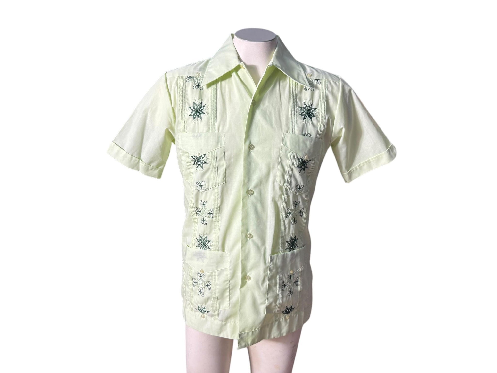 Vintage men's 70's green embroidered shirt S