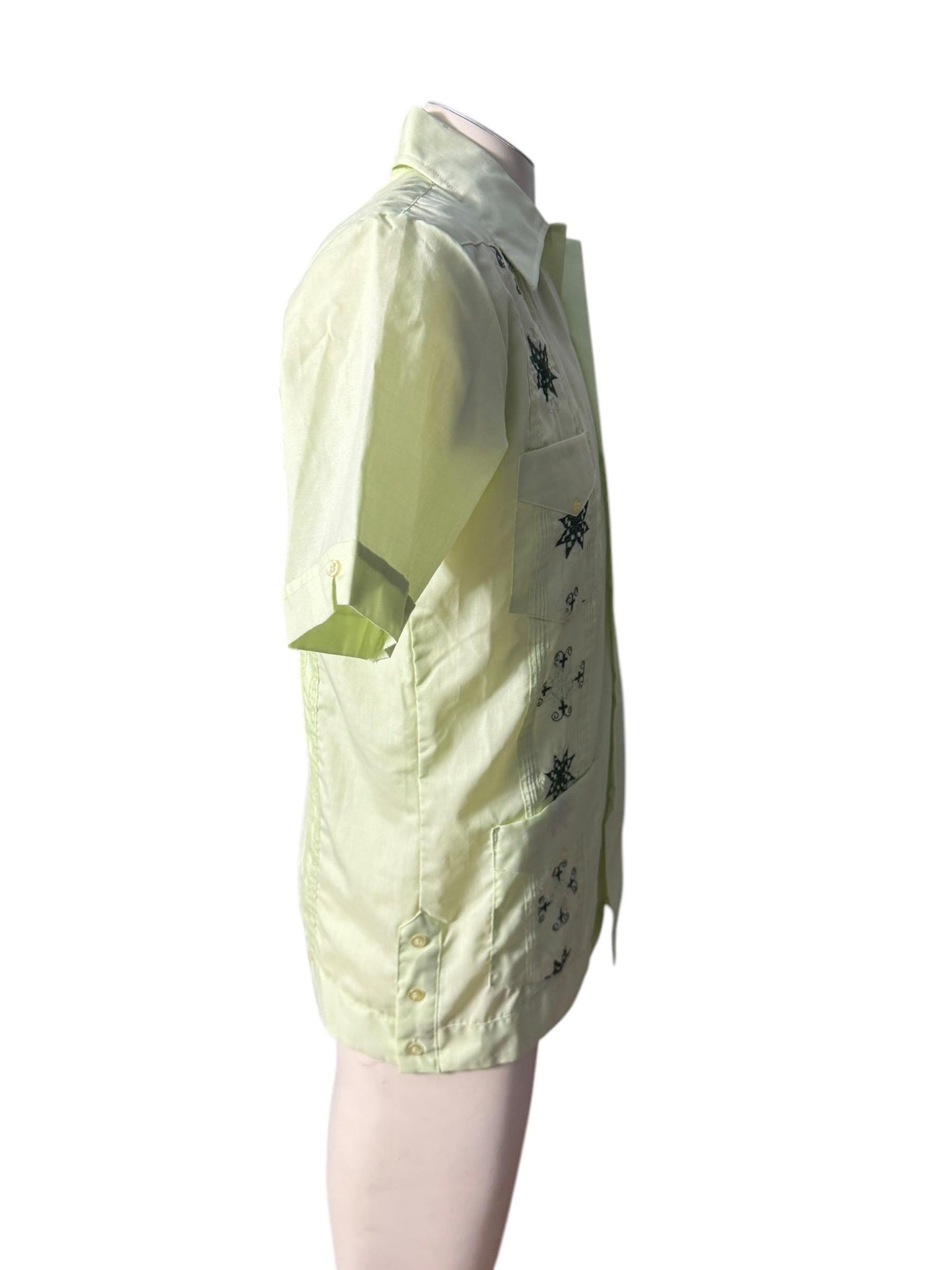 Vintage men's 70's green embroidered shirt S