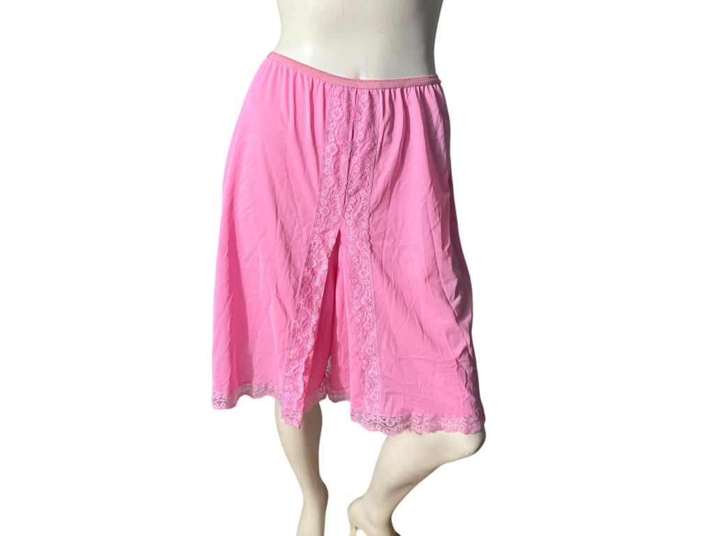 Vintage 60's pink slip shorts M Vassarette