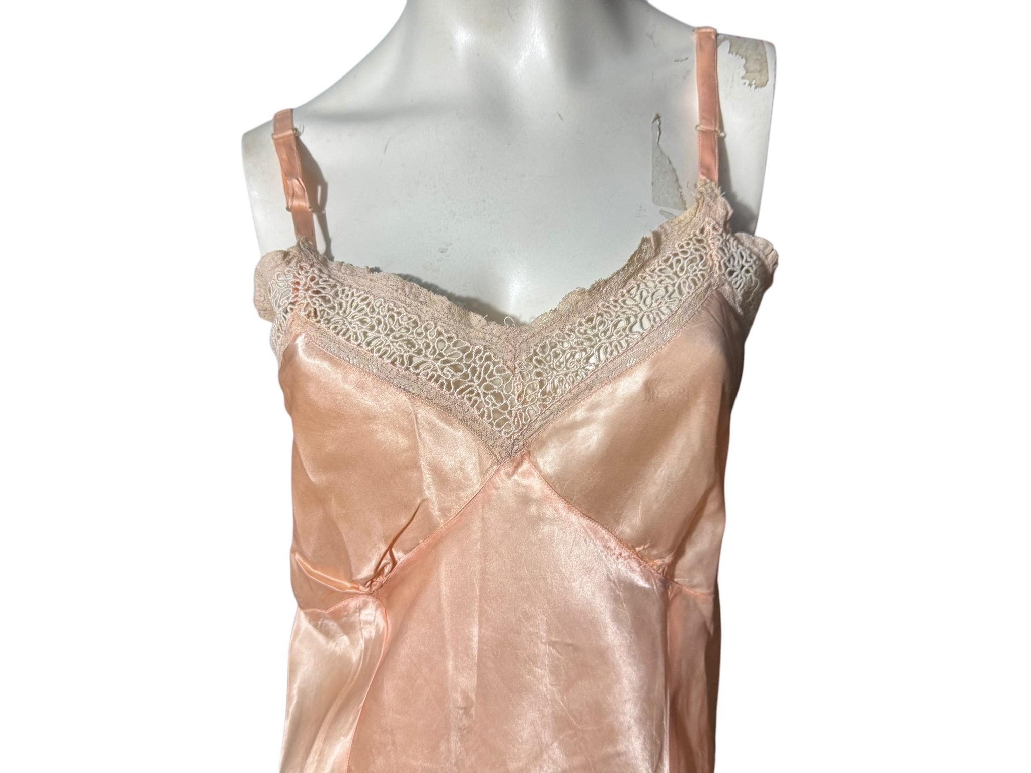 Vintage 40's peach slip lingerie M L