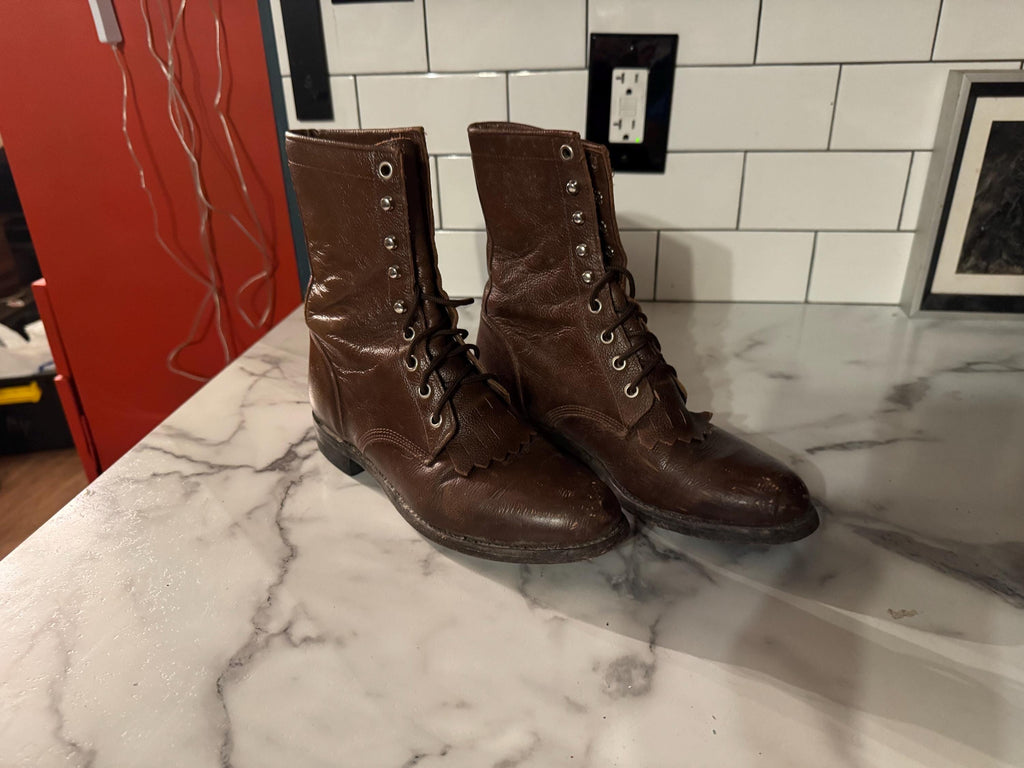 Vintage brown lace up boots Justin 6