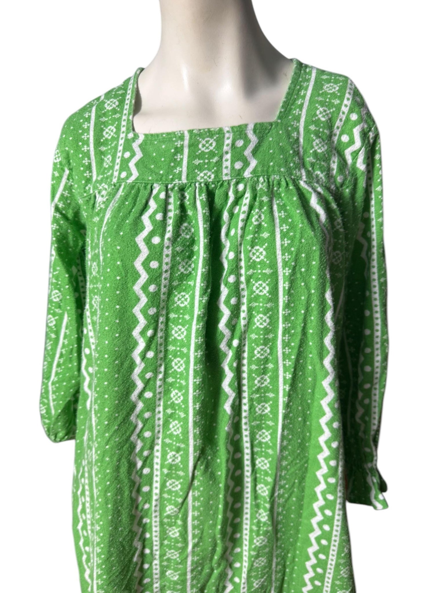 Vintage 80's green flannel nightgown S Anthony Richards