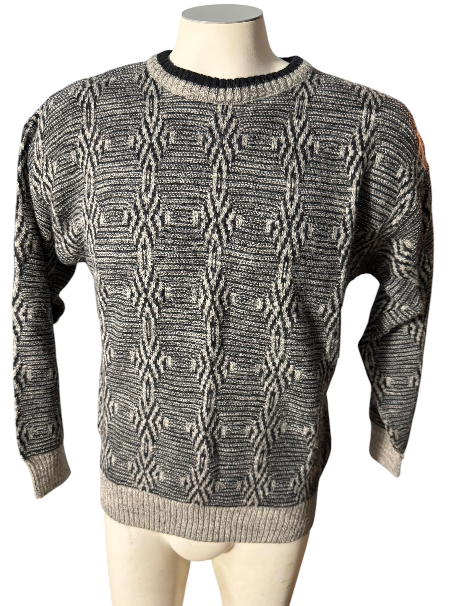 Vintage 80's men's gray & black sweater M Rubenstein