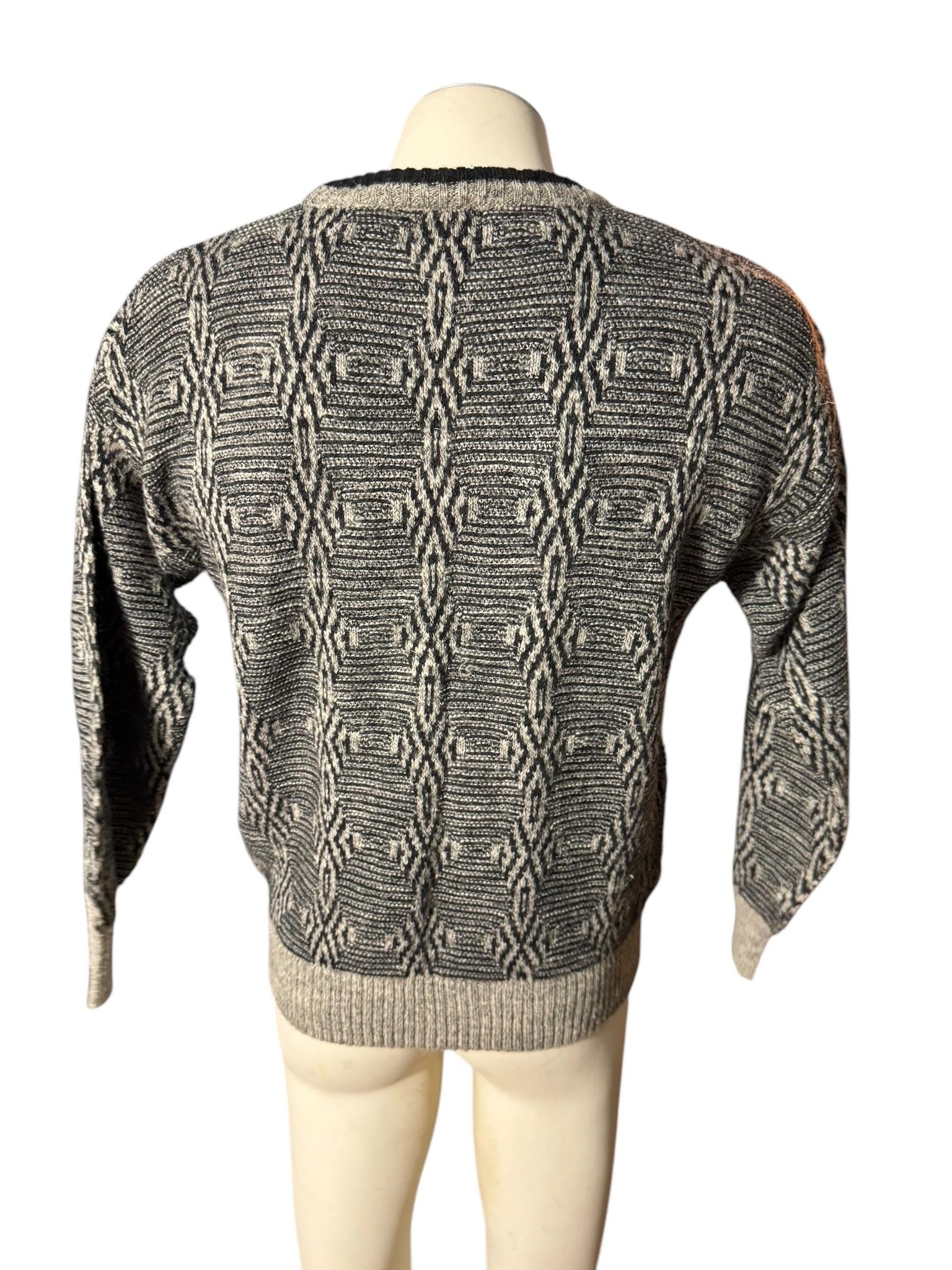 Vintage 80's men's gray & black sweater M Rubenstein