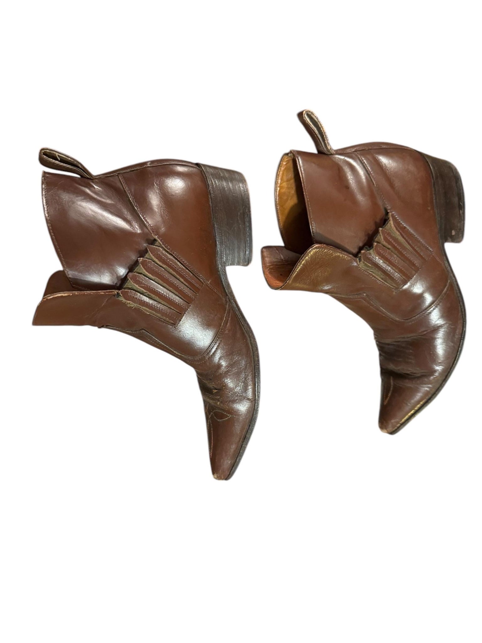 Vintage brown short cowboy boots 5 D