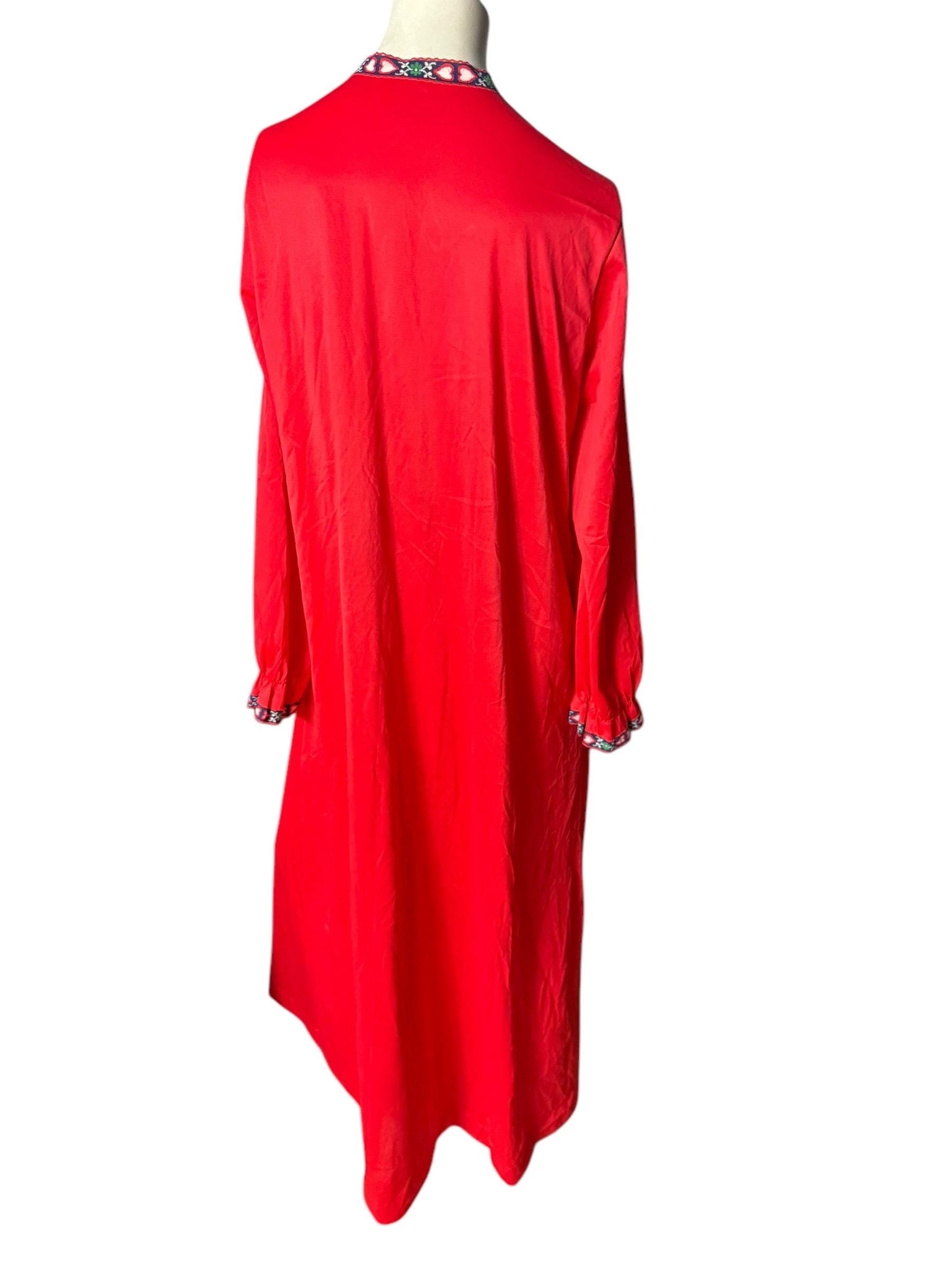 Vintage 70's red Vanity Fair nightgown loungewear M