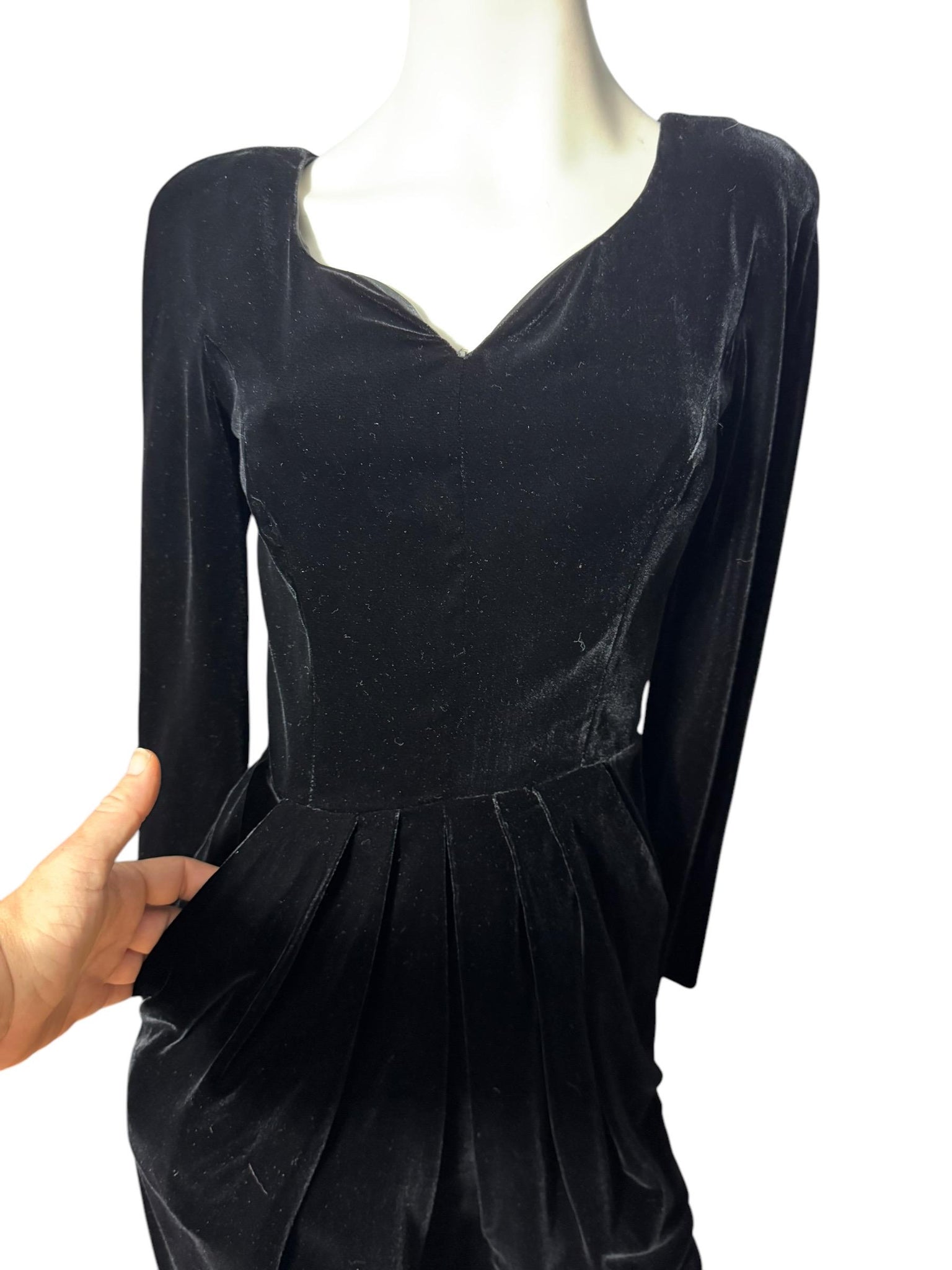 Vintage 80's black velvet dress 6 Maggy London