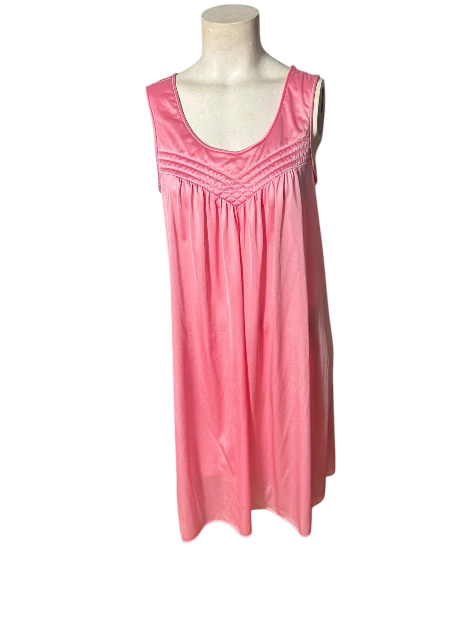Vintage pink Vanity Fair nightgown PTE