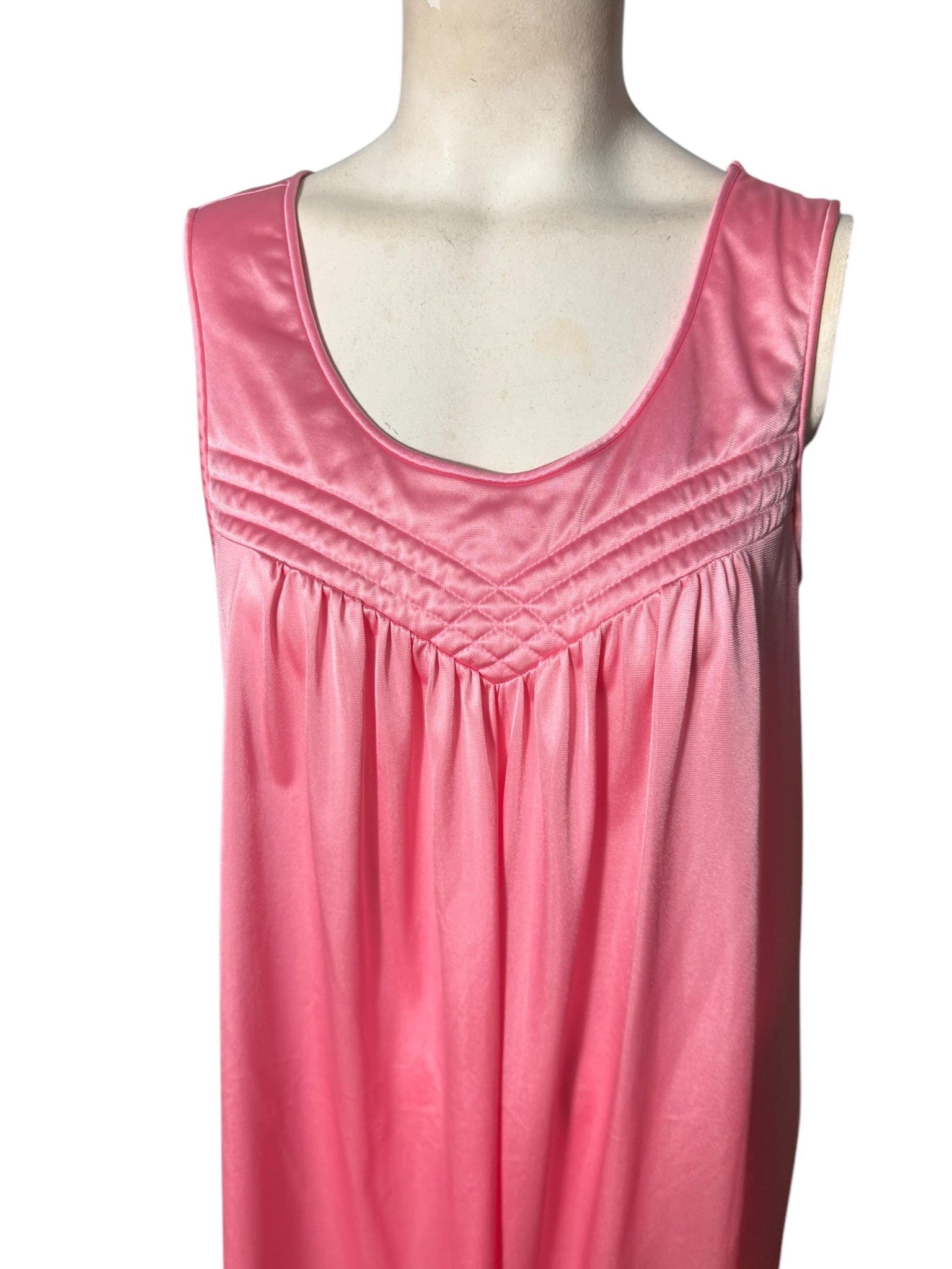 Vintage pink Vanity Fair nightgown PTE