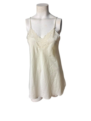 Vintage 80's Victoria's Secret short nightgown S