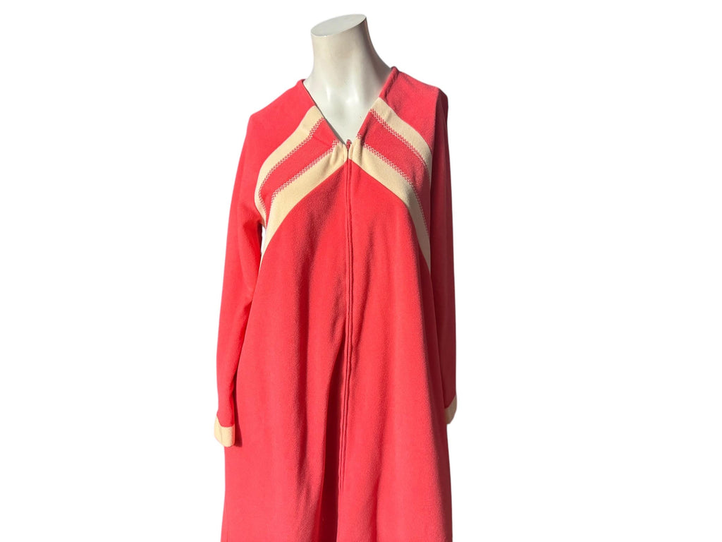 Vintage 70's salmon house robe L Vassarette