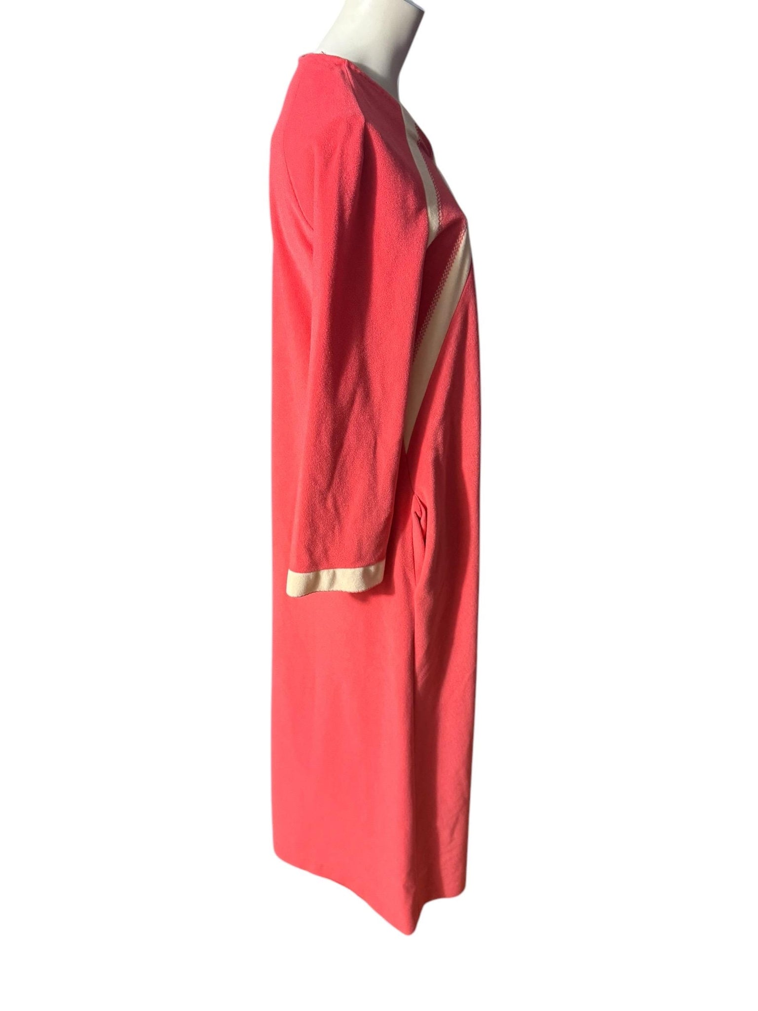 Vintage 70's salmon house robe L Vassarette