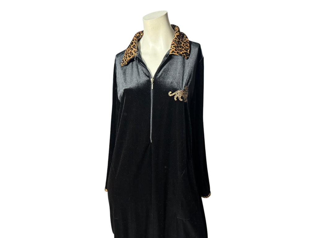 Vintage black leopard lounge robe M Amanda Stewart