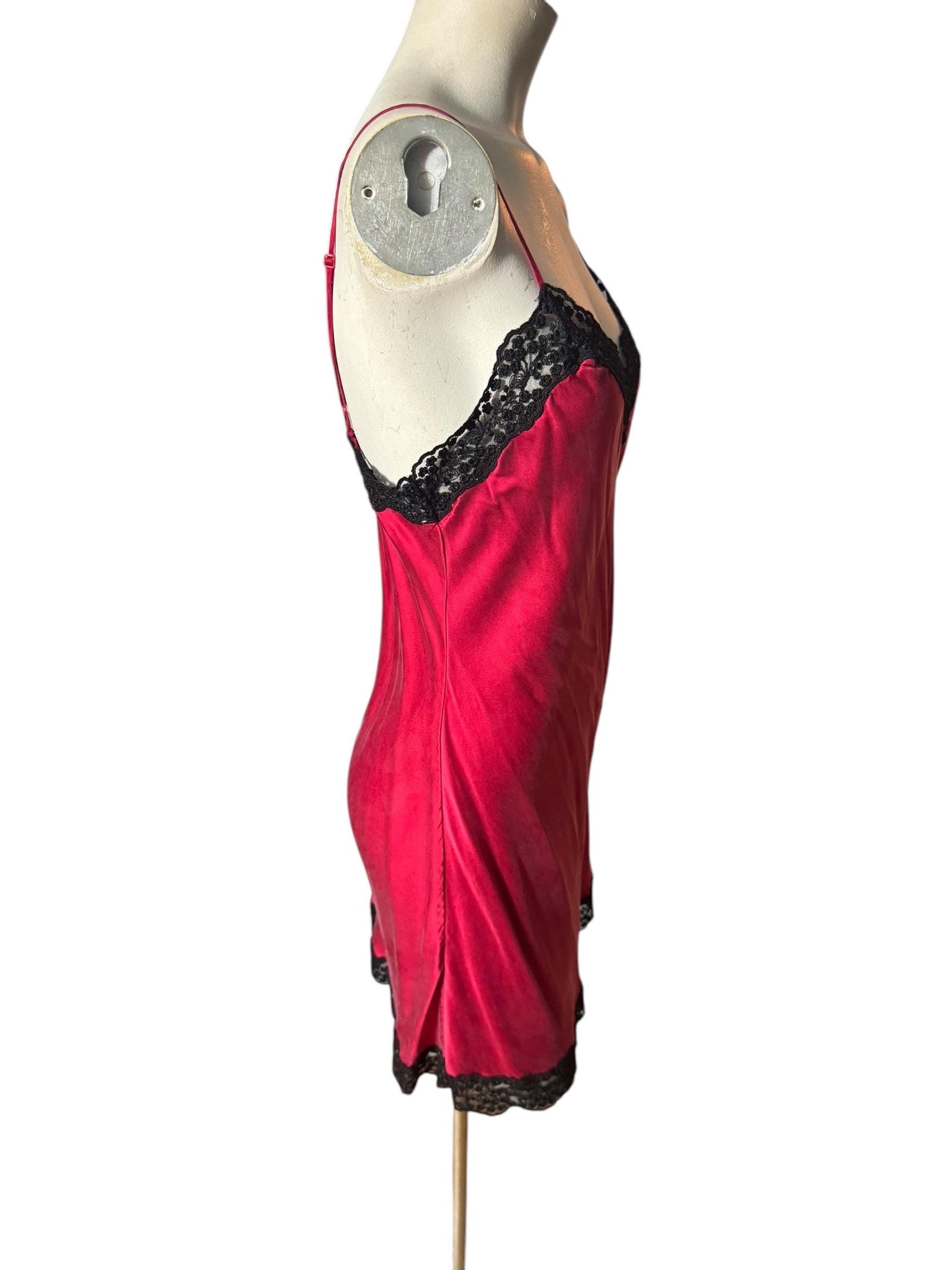 Red silk Victoria's Secret short nightgown M