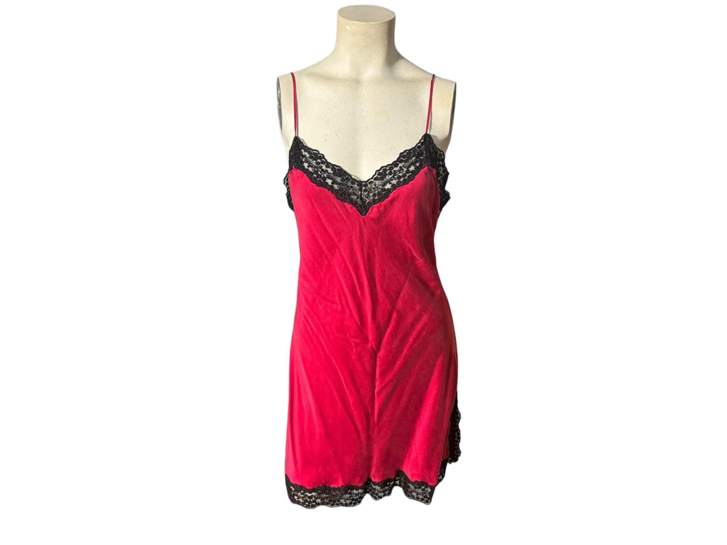 Red silk Victoria's Secret short nightgown M