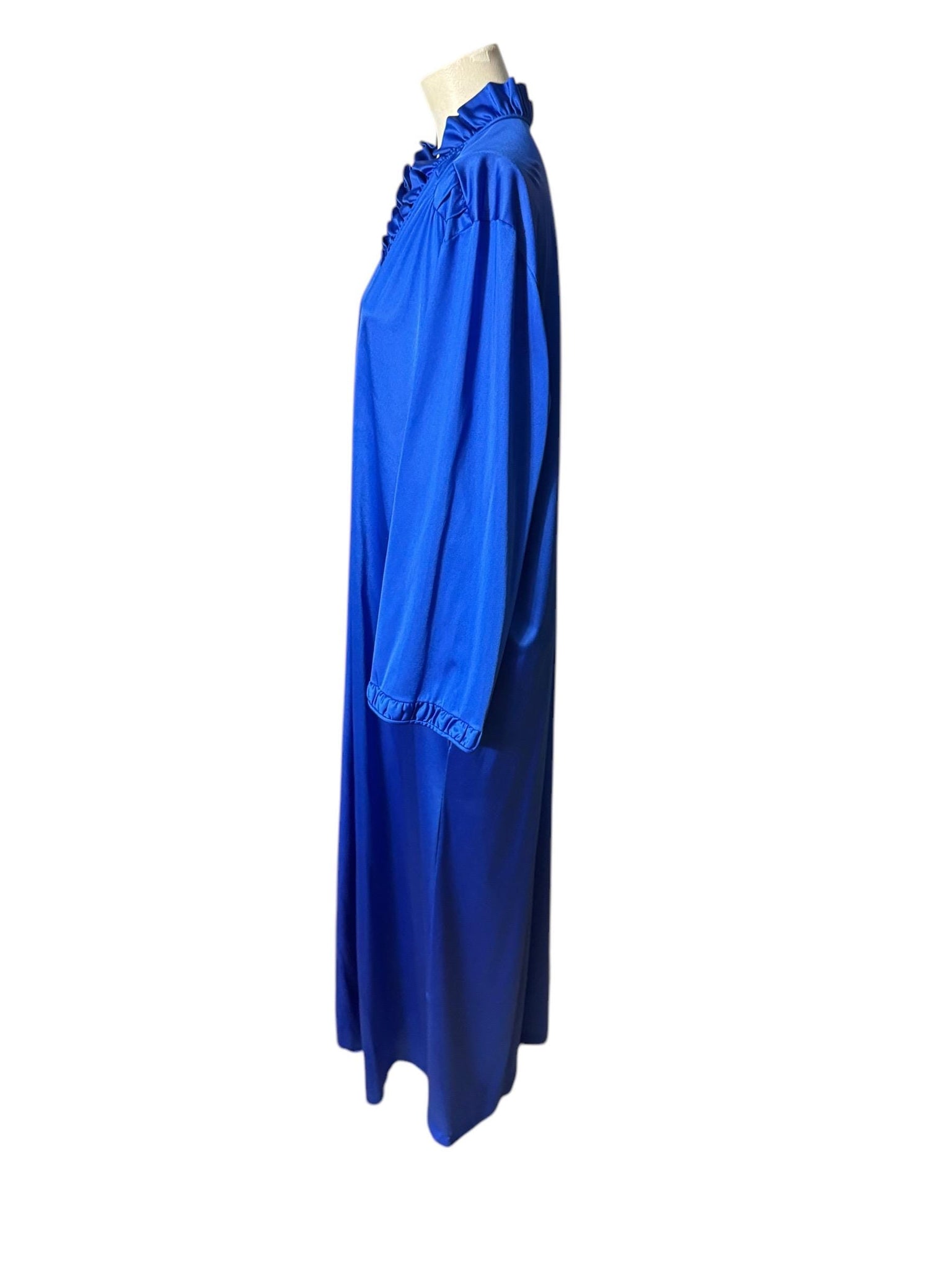 Vintage 70's blue robe Vanity Fair L