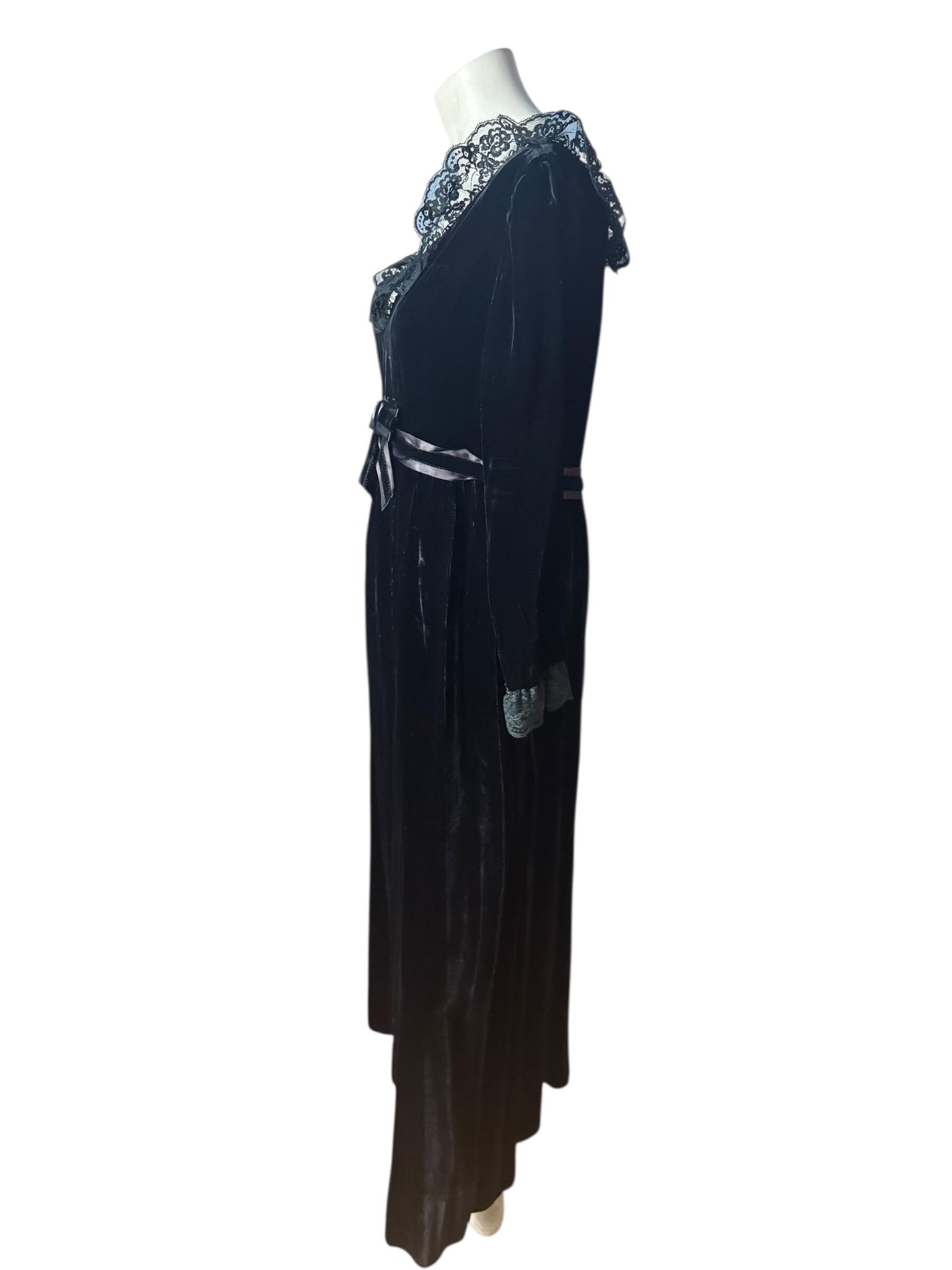 Vintage 60's black velvet maxi dress L