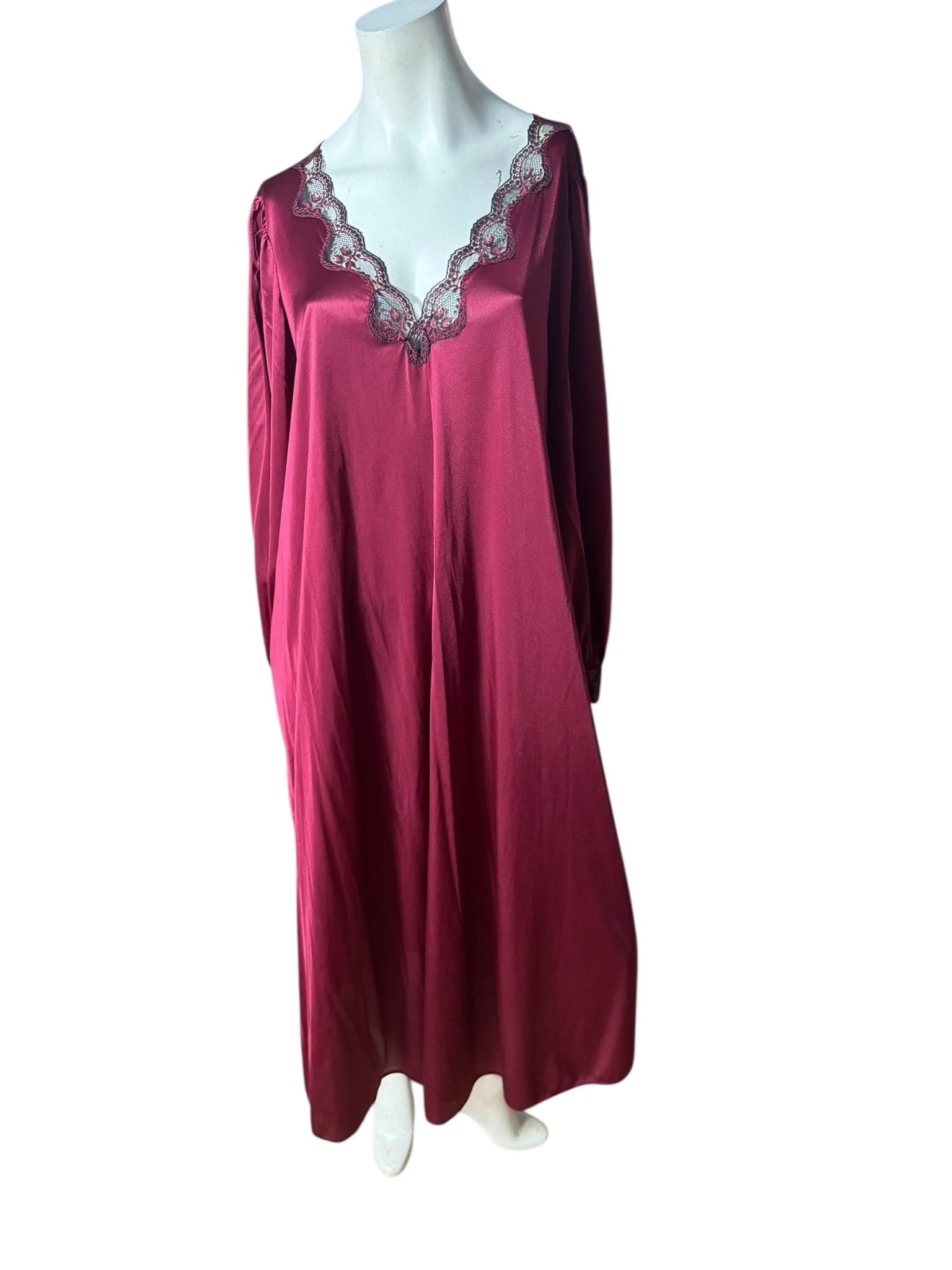 Vintage 70's peignoir nightgown robe L Nancy King