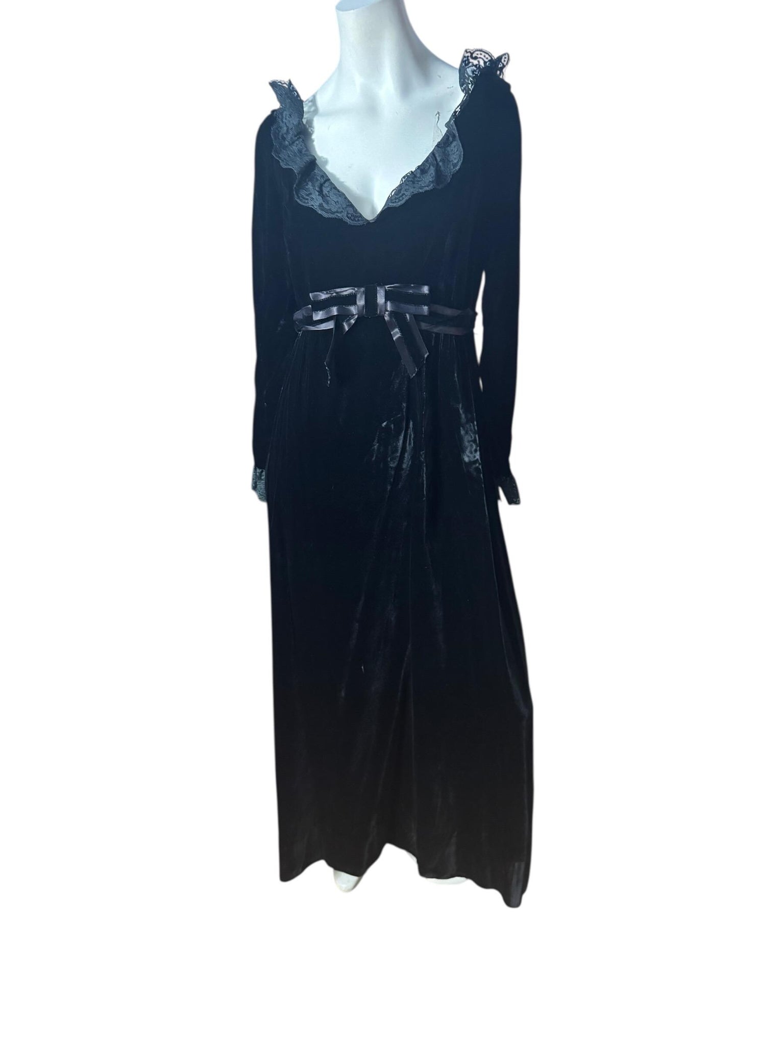 Vintage 60's black velvet maxi dress L
