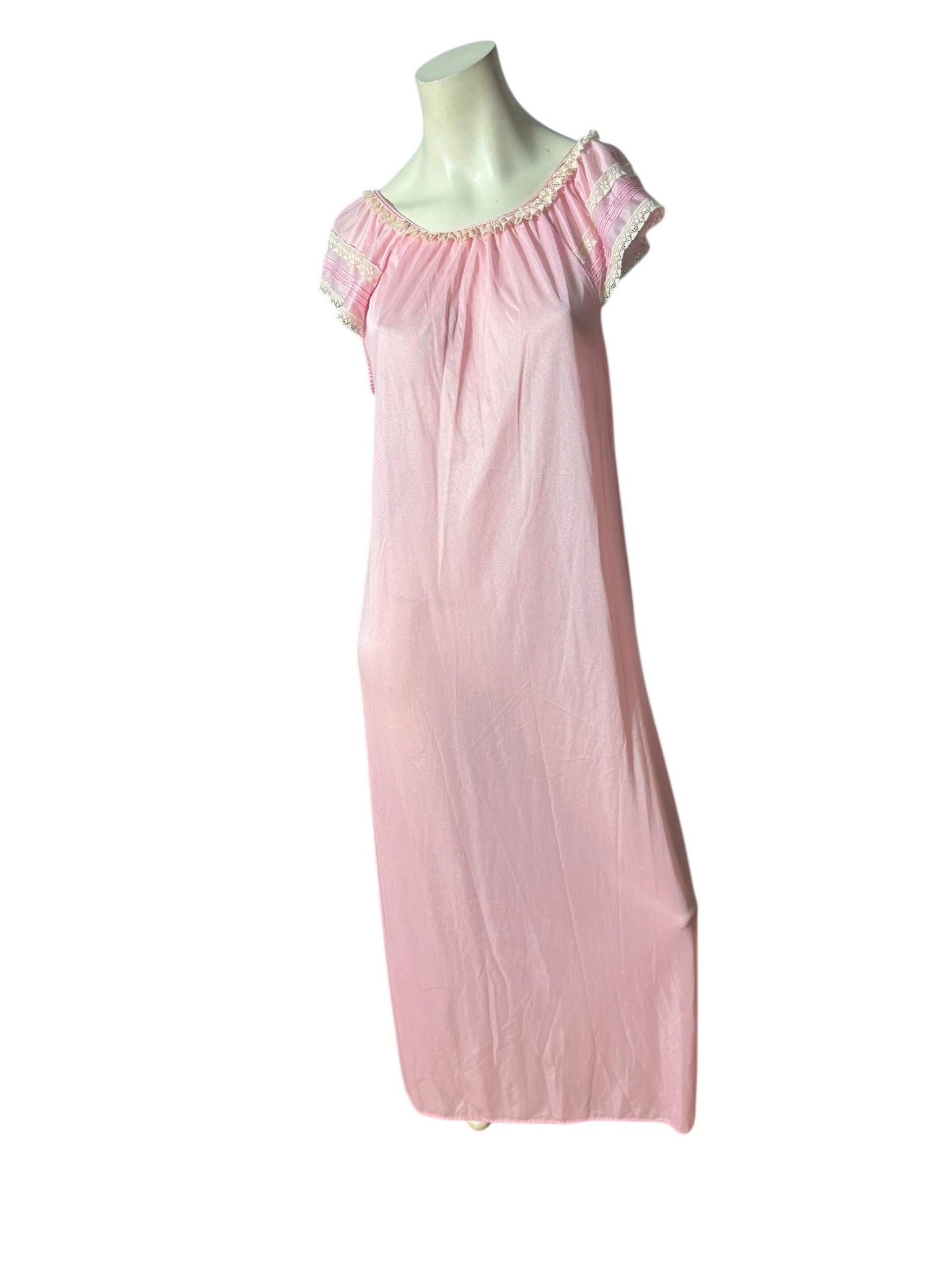 Vintage pink long nightgown lingerie M