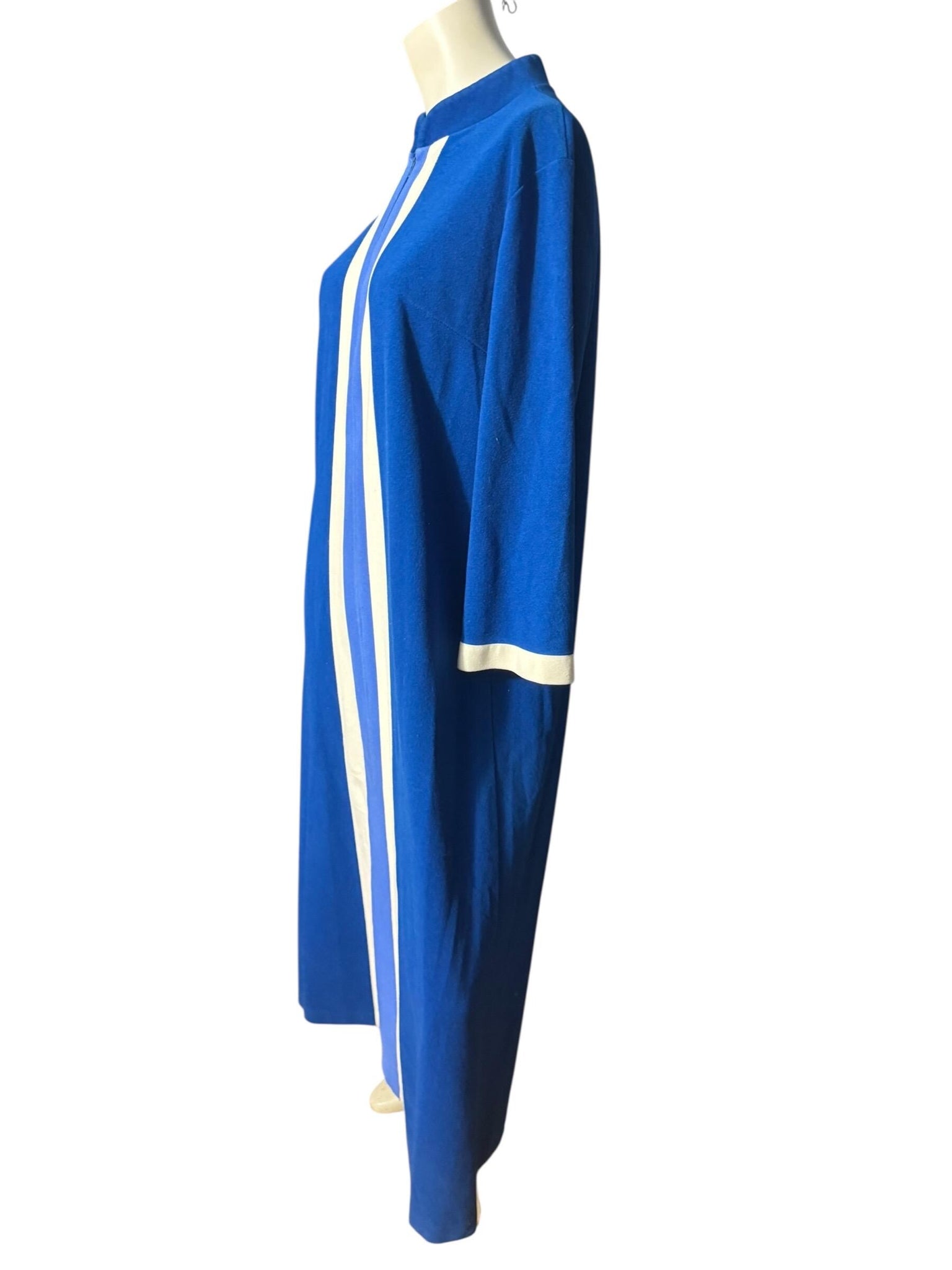 Vintage 70's Vanity Fair robe M L blue